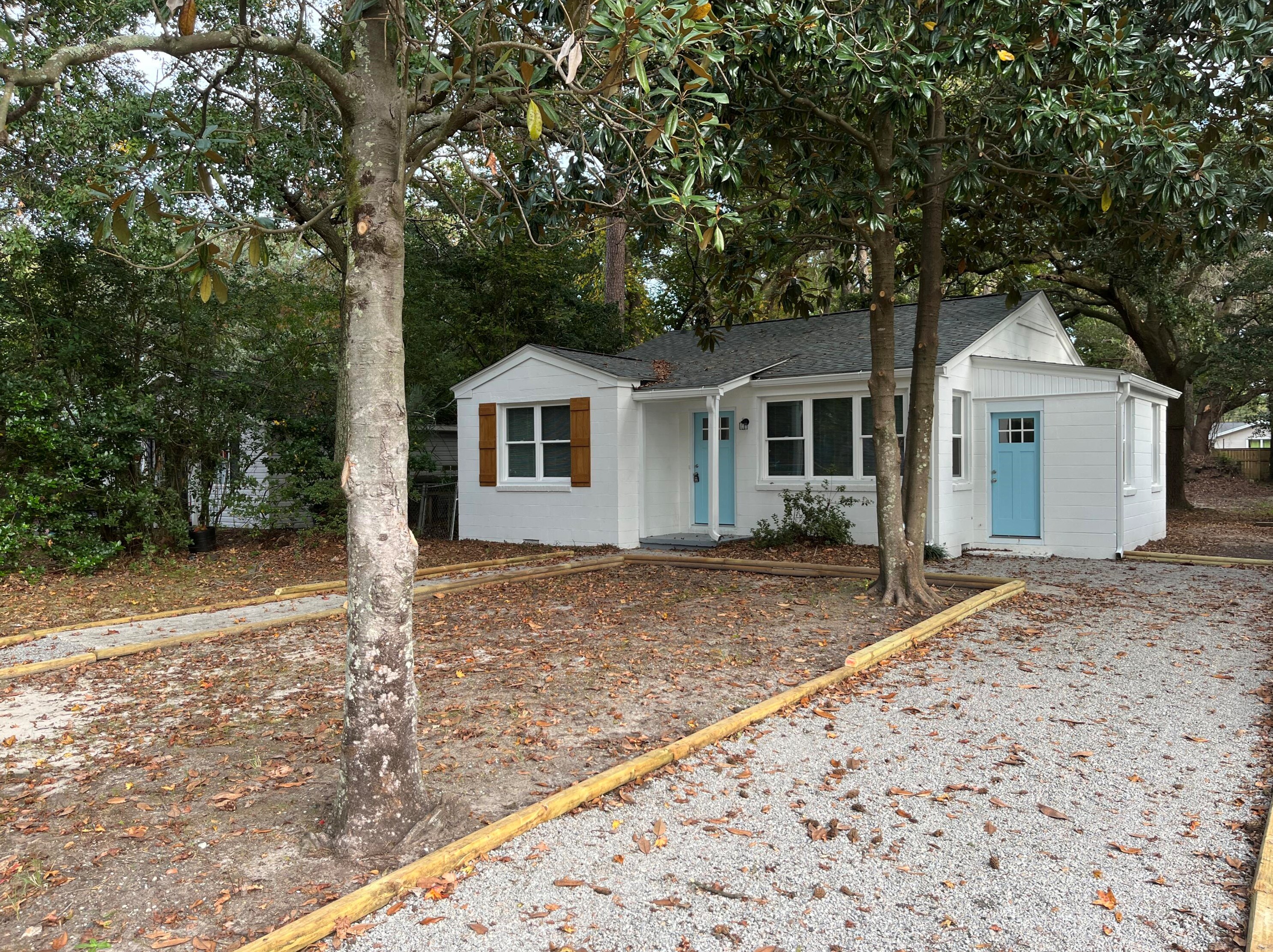 1533 Joan St, Charleston, SC 29407-3619