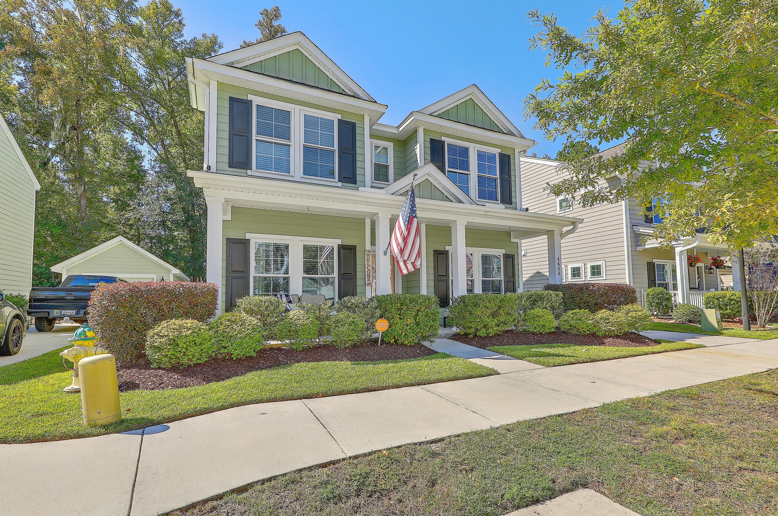 1633 Sparkleberry Ln, Johns Island, SC 29455