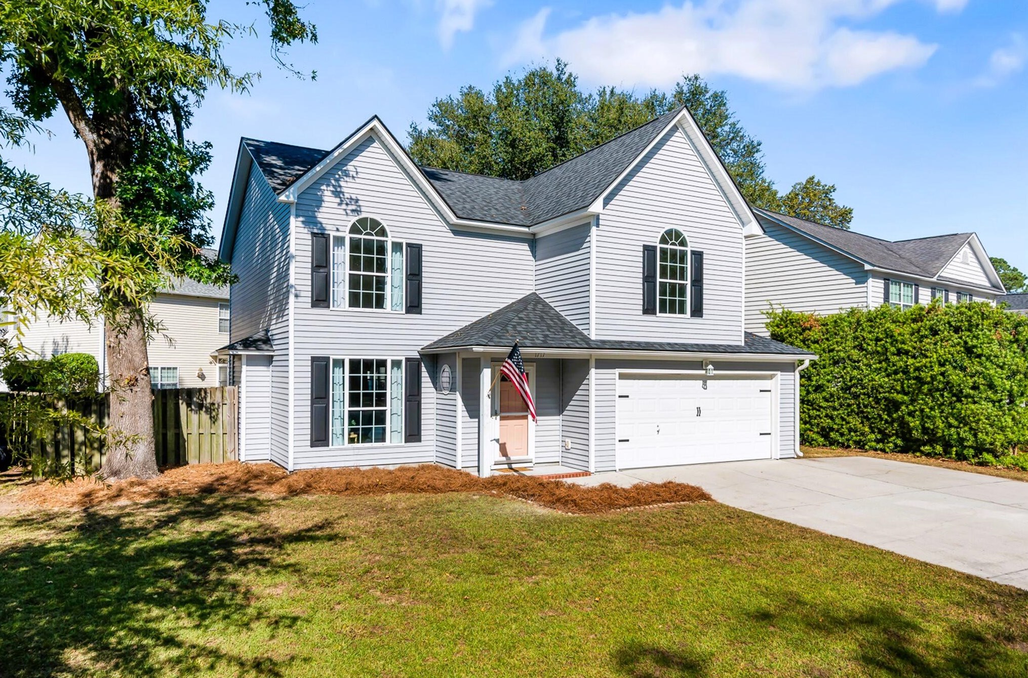 1717 Henley Rd, Charleston, SC 29412-8437
