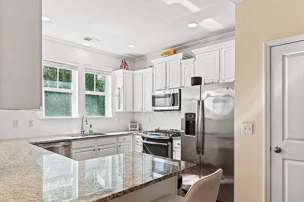 1279 Dingle Rd, Mount Pleasant, SC 29466
