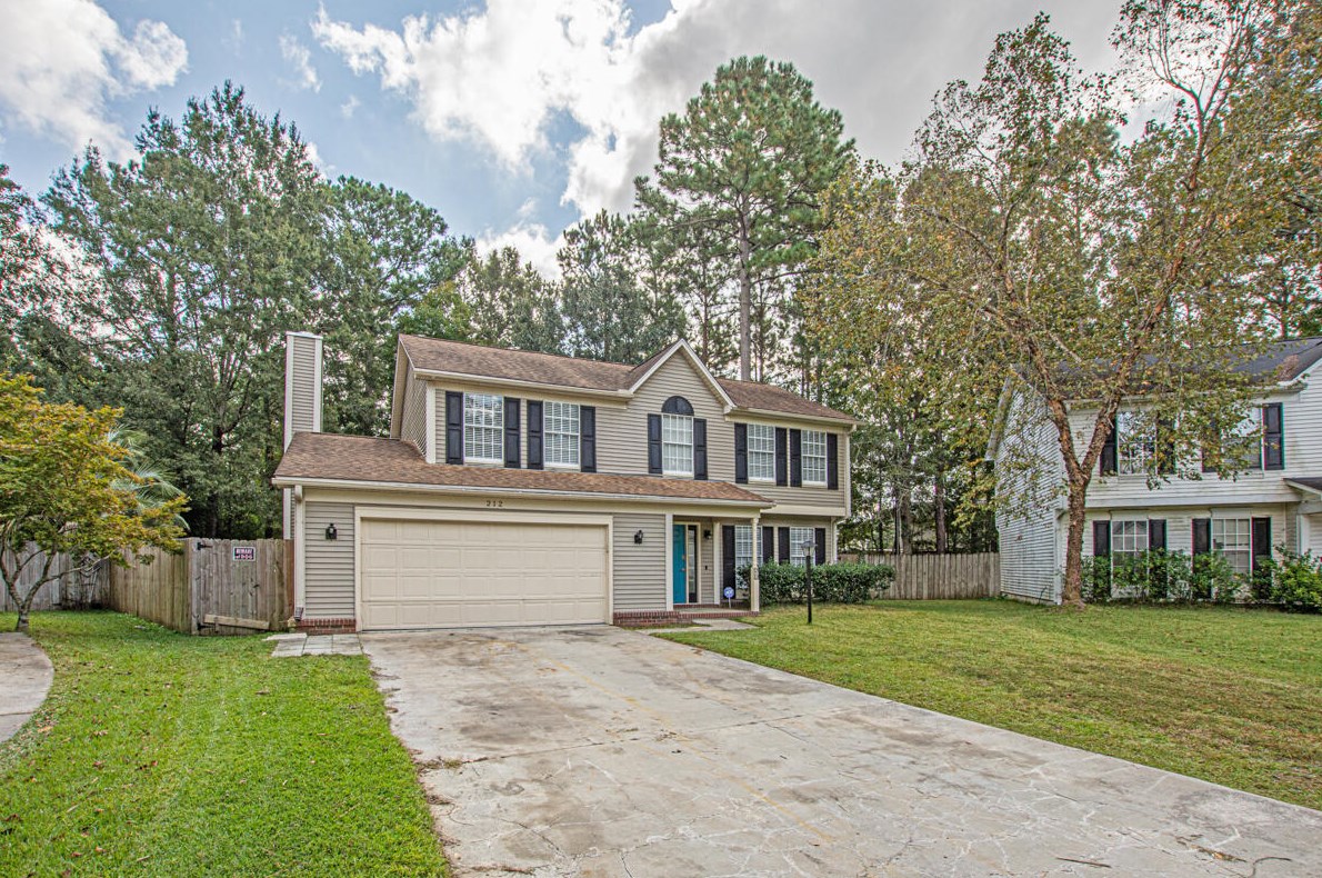 212 Alydar Ct, Summerville, SC 29483-9277