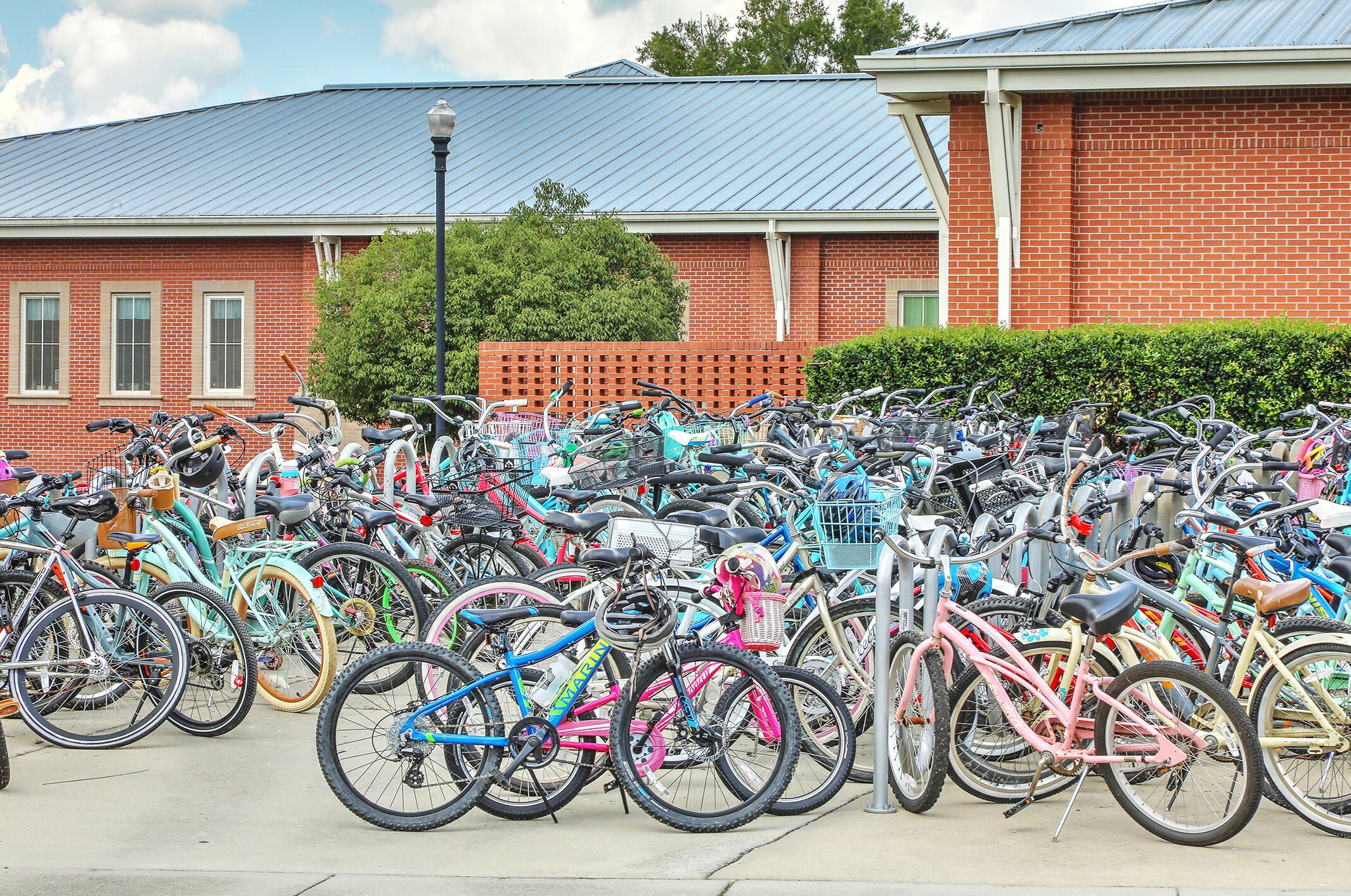 8047 Gibbon St, Charleston SC 29492-8351 exterior