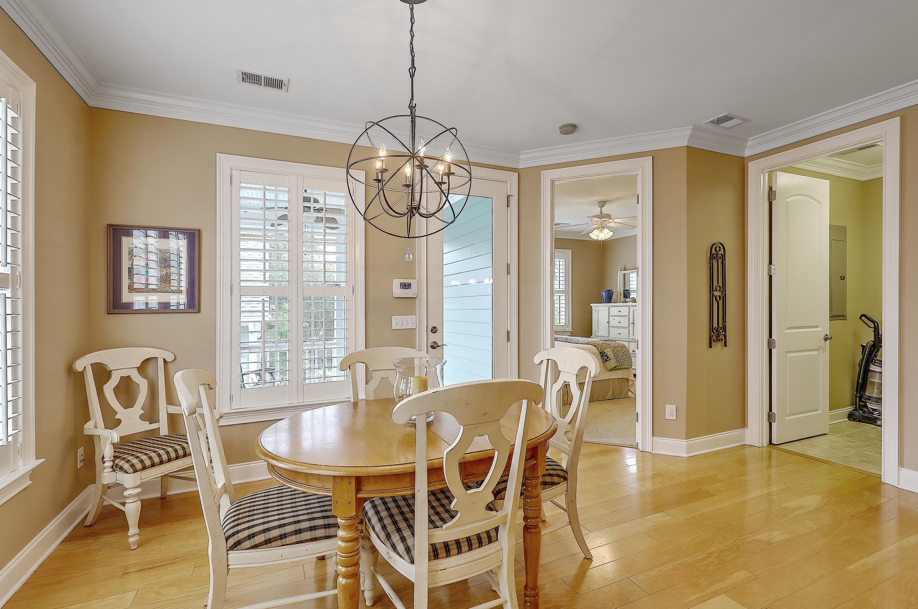 8047 Gibbon St, Charleston SC 29492-8351 exterior