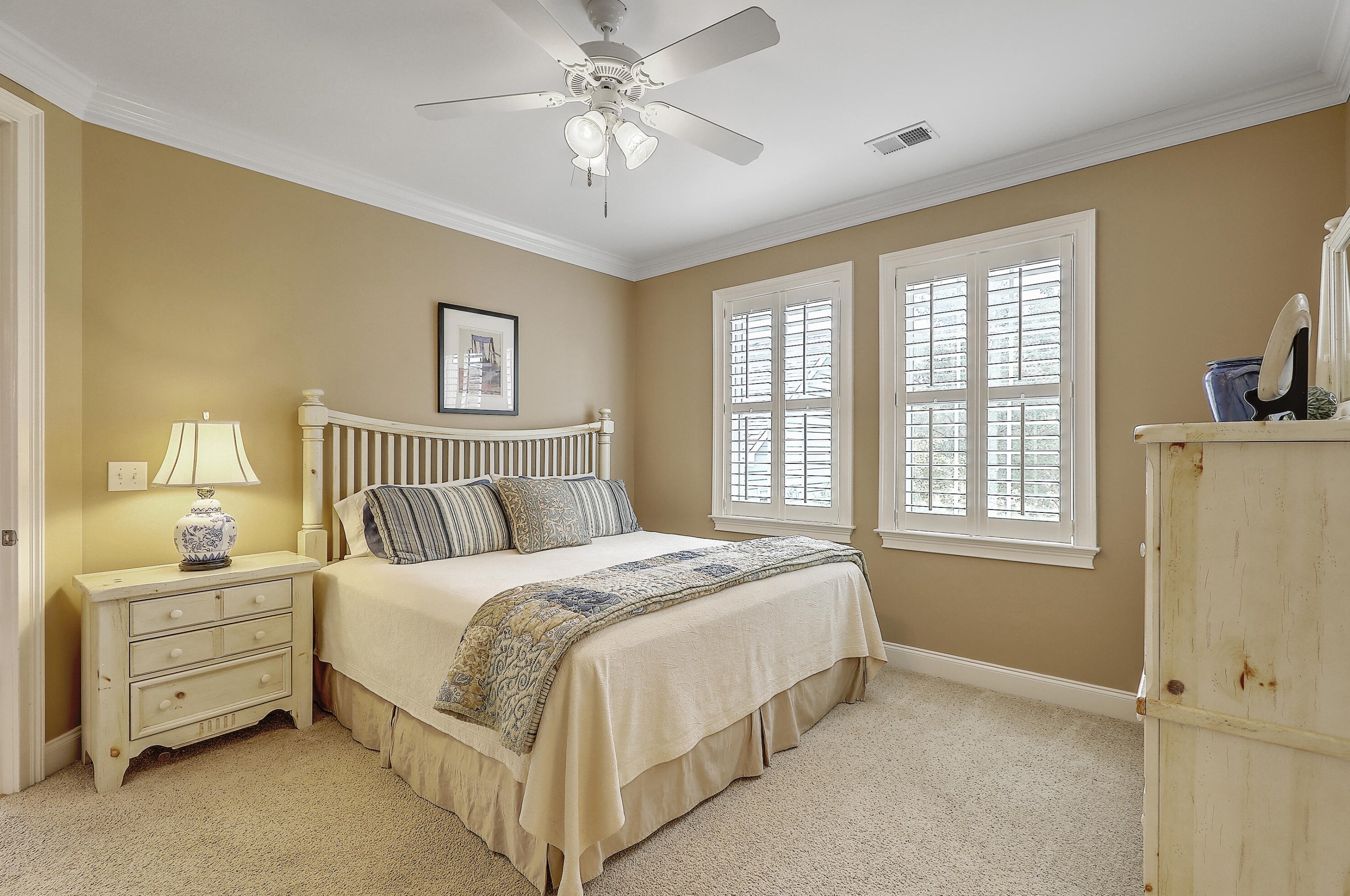 8047 Gibbon St, Charleston SC 29492-8351 exterior