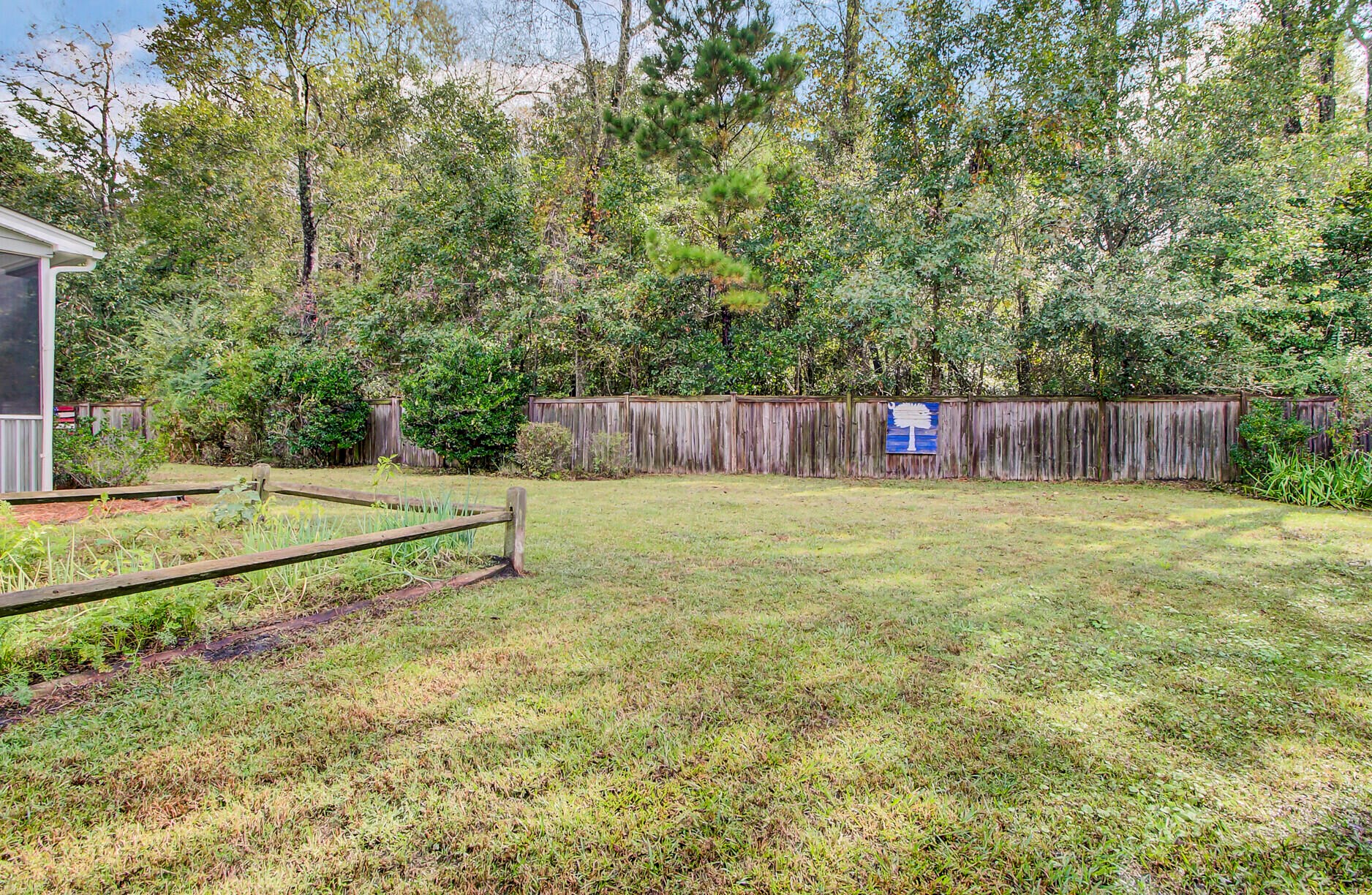 126 Cannonsmill Ln, Summerville SC  29485-6409 exterior