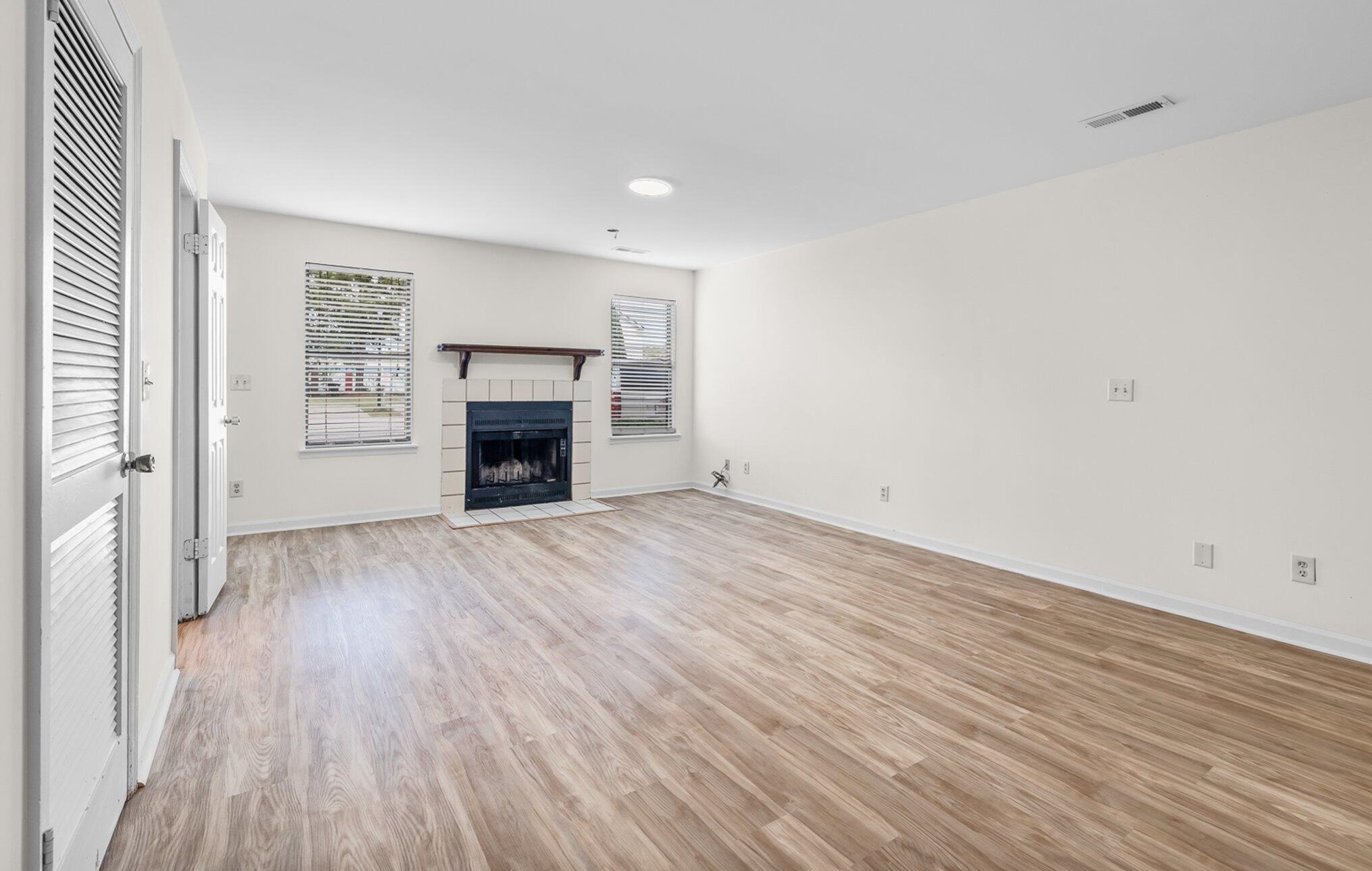 167 Pineshadow Dr, Charleston SC  29445-4618 exterior