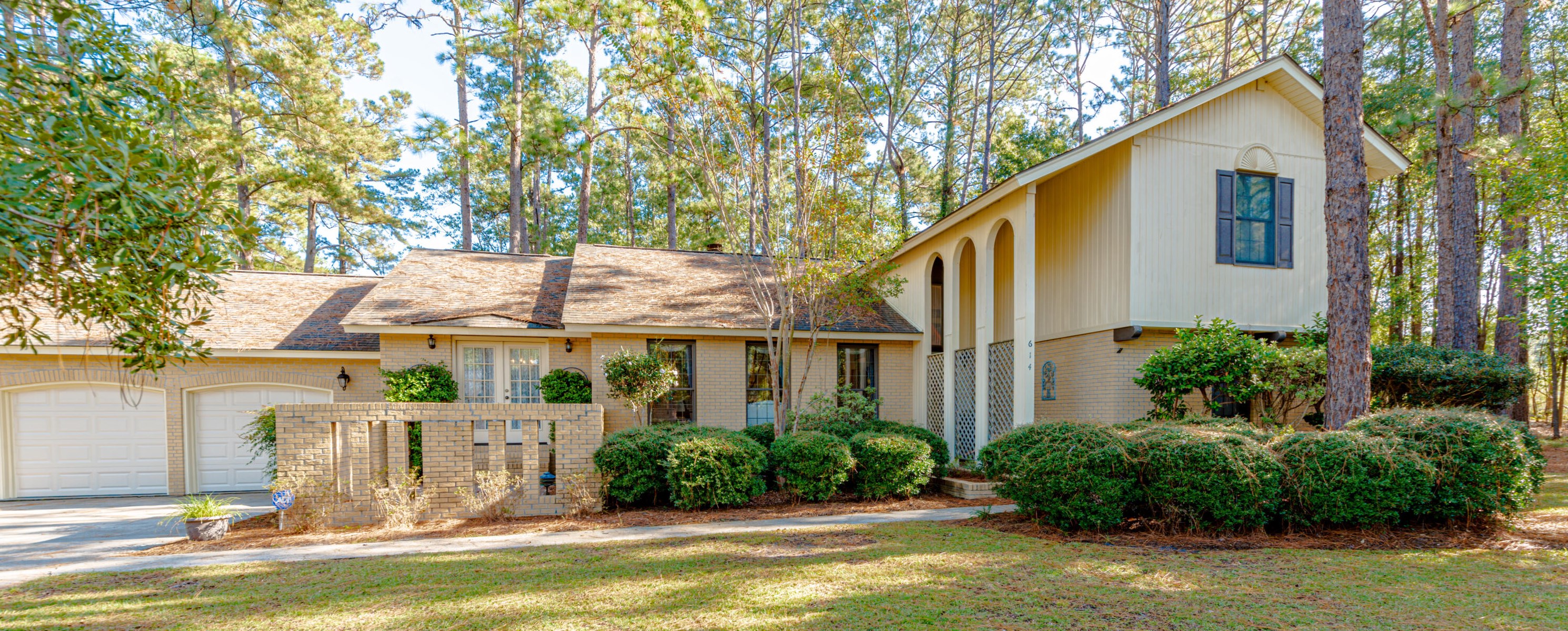 614 Longleaf Dr, Walterboro, SC 29488