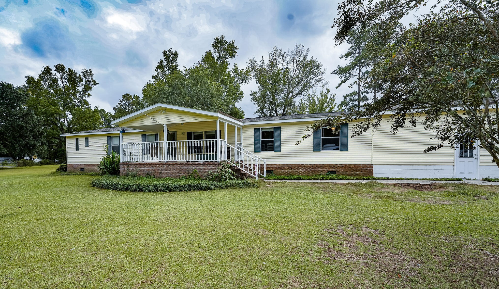 207 Catawba Hl Ct, Walterboro SC  29488-6689 exterior