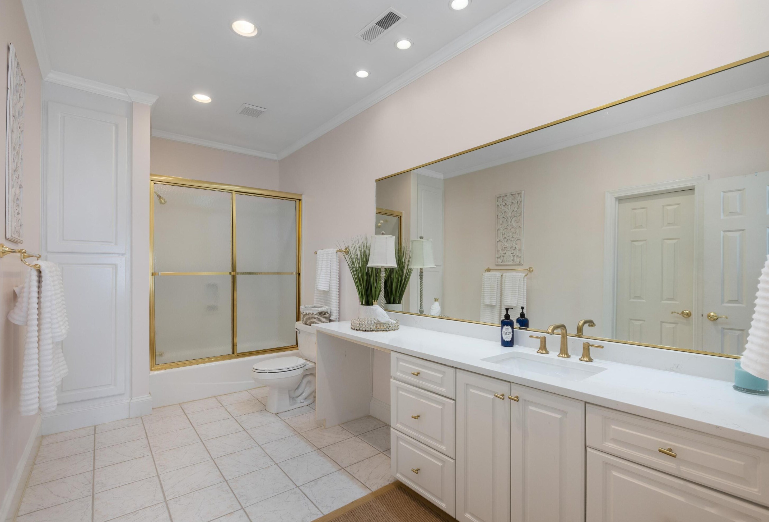 2961 Pignatelli Cres, Mount Pleasant SC  29466-8056 exterior