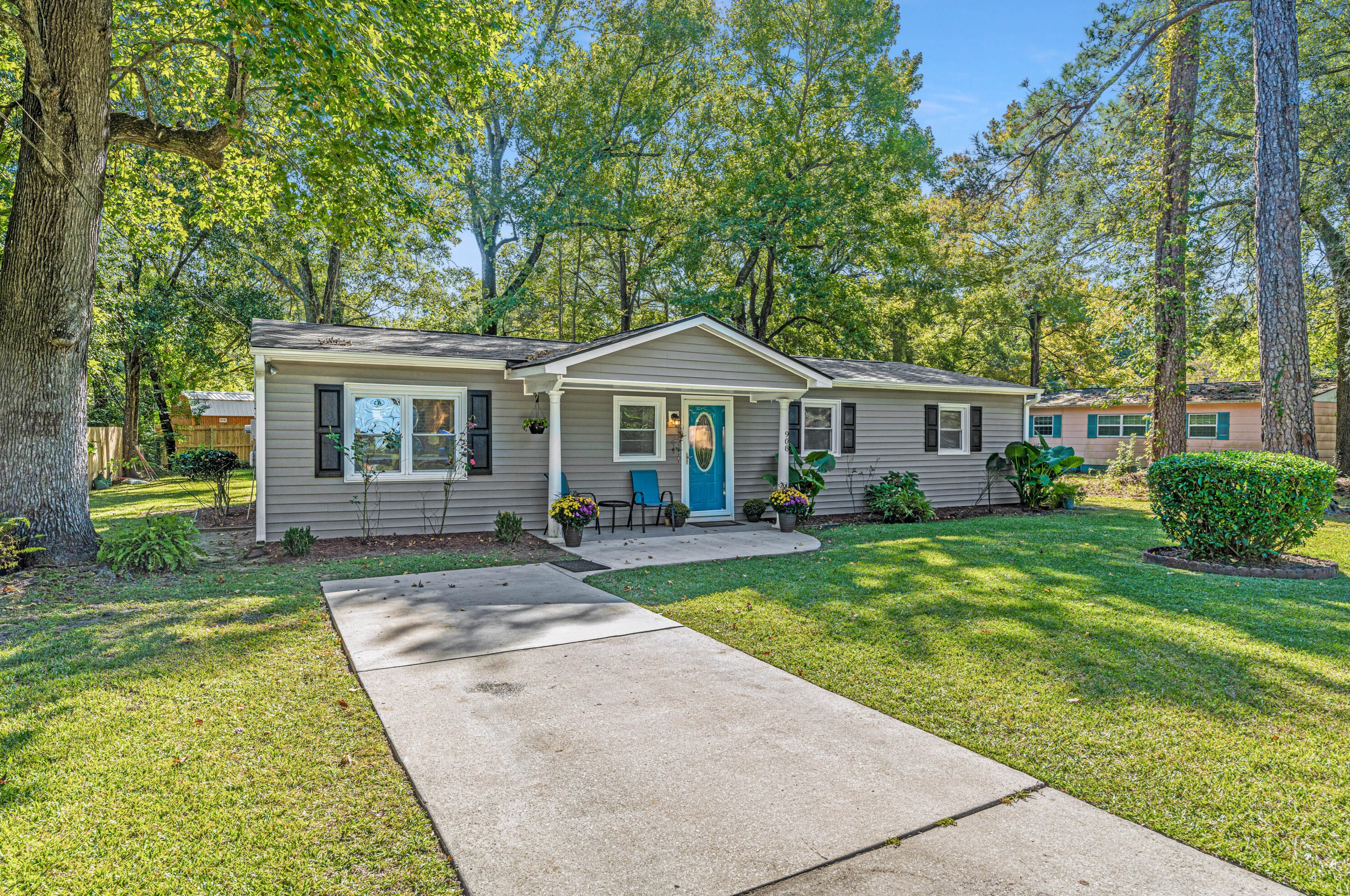 908 King Richard Dr, Charleston, SC 29407-5855