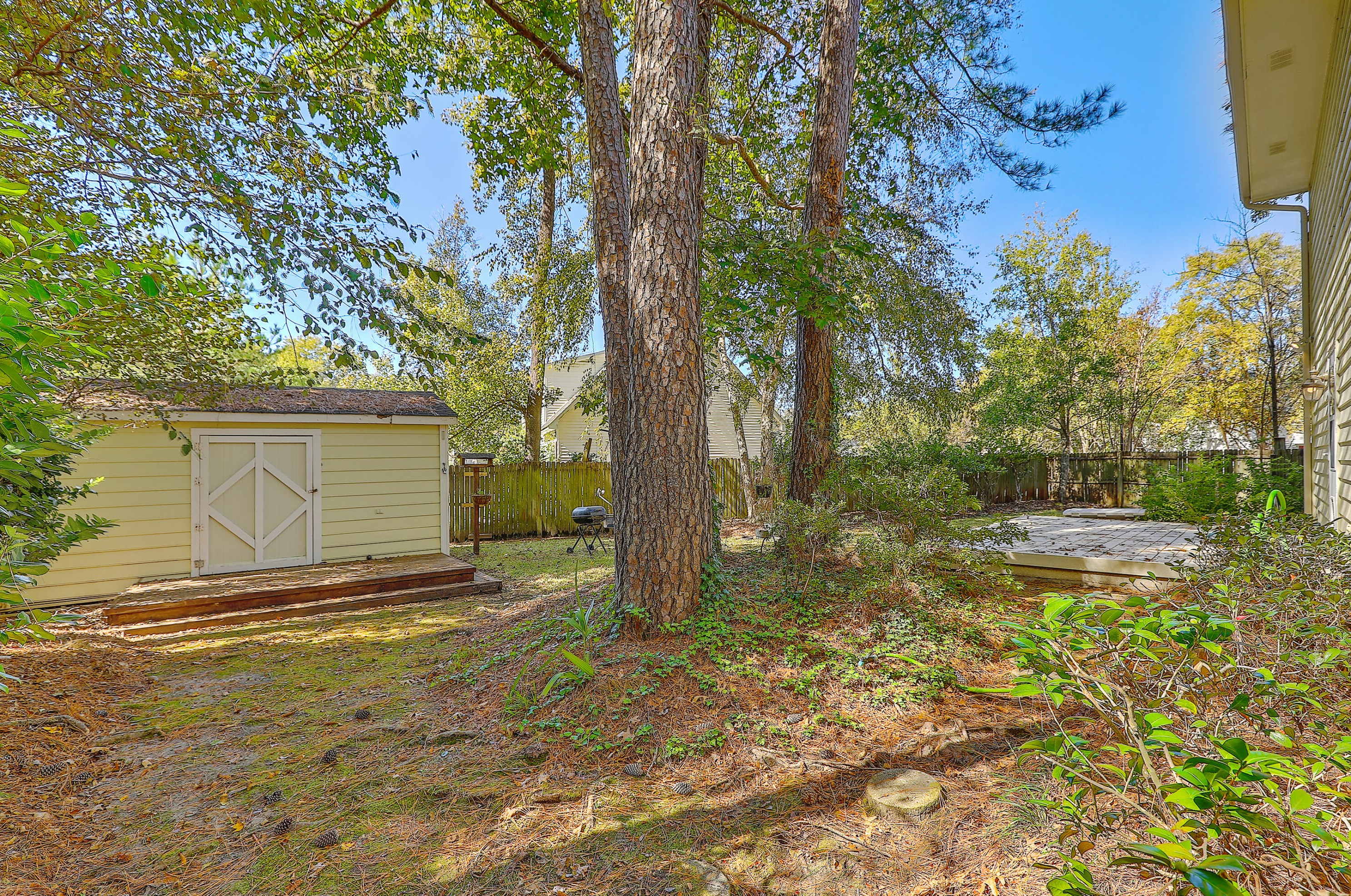 205 Fairfax Blvd, Charleston SC 29445-5731 exterior