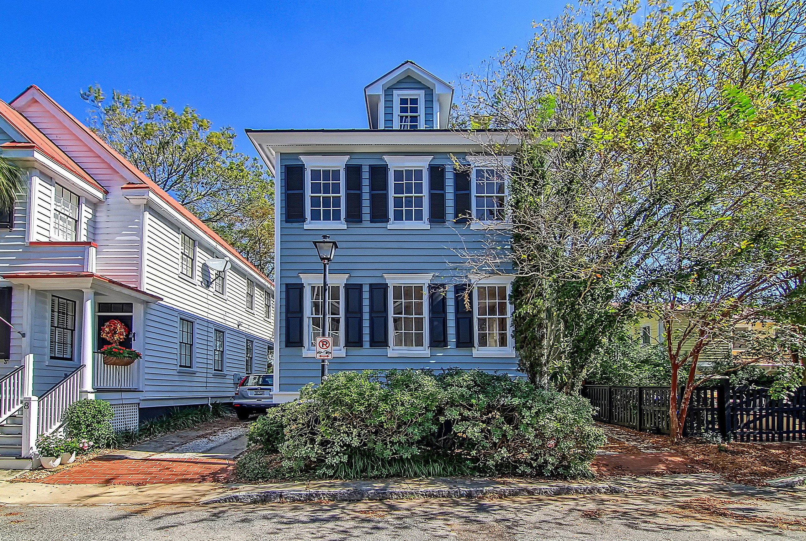 6 Radcliffe Pl, Charleston, SC 29403-6147