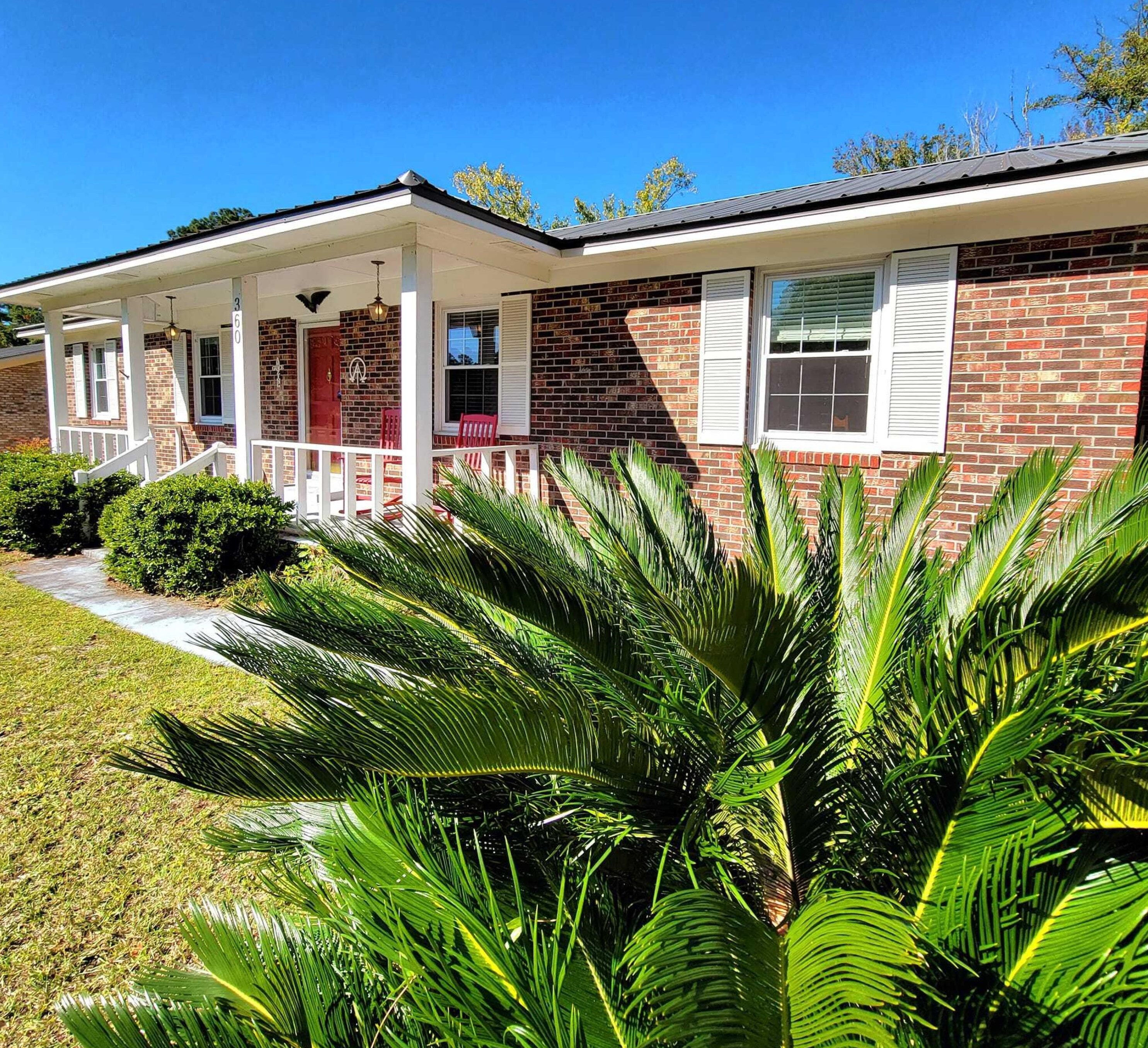 360 Chamblee Rd, Walterboro, SC 29488-2635