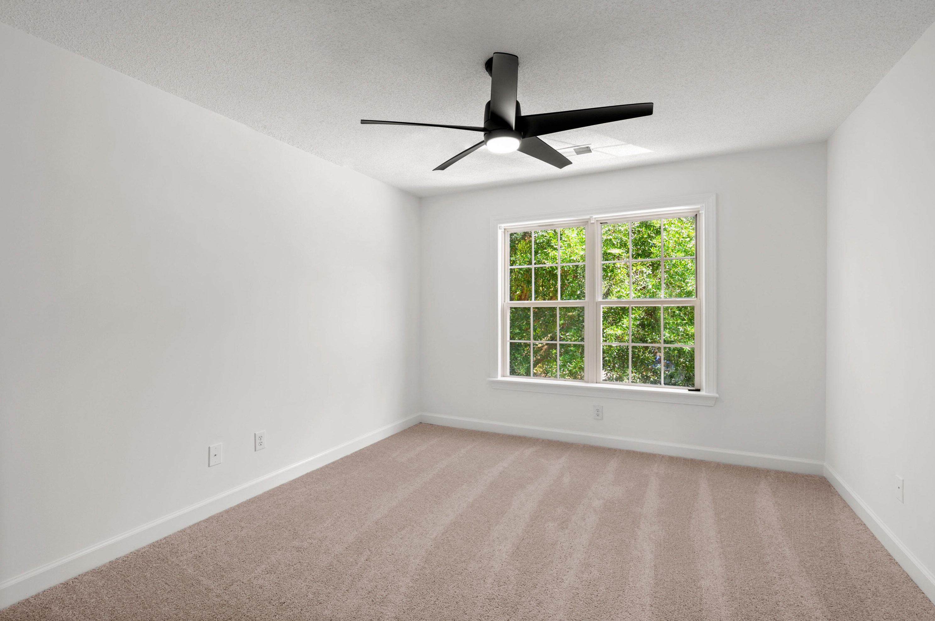 100 Oyster Point Row, Charleston SC  29412-3631 exterior