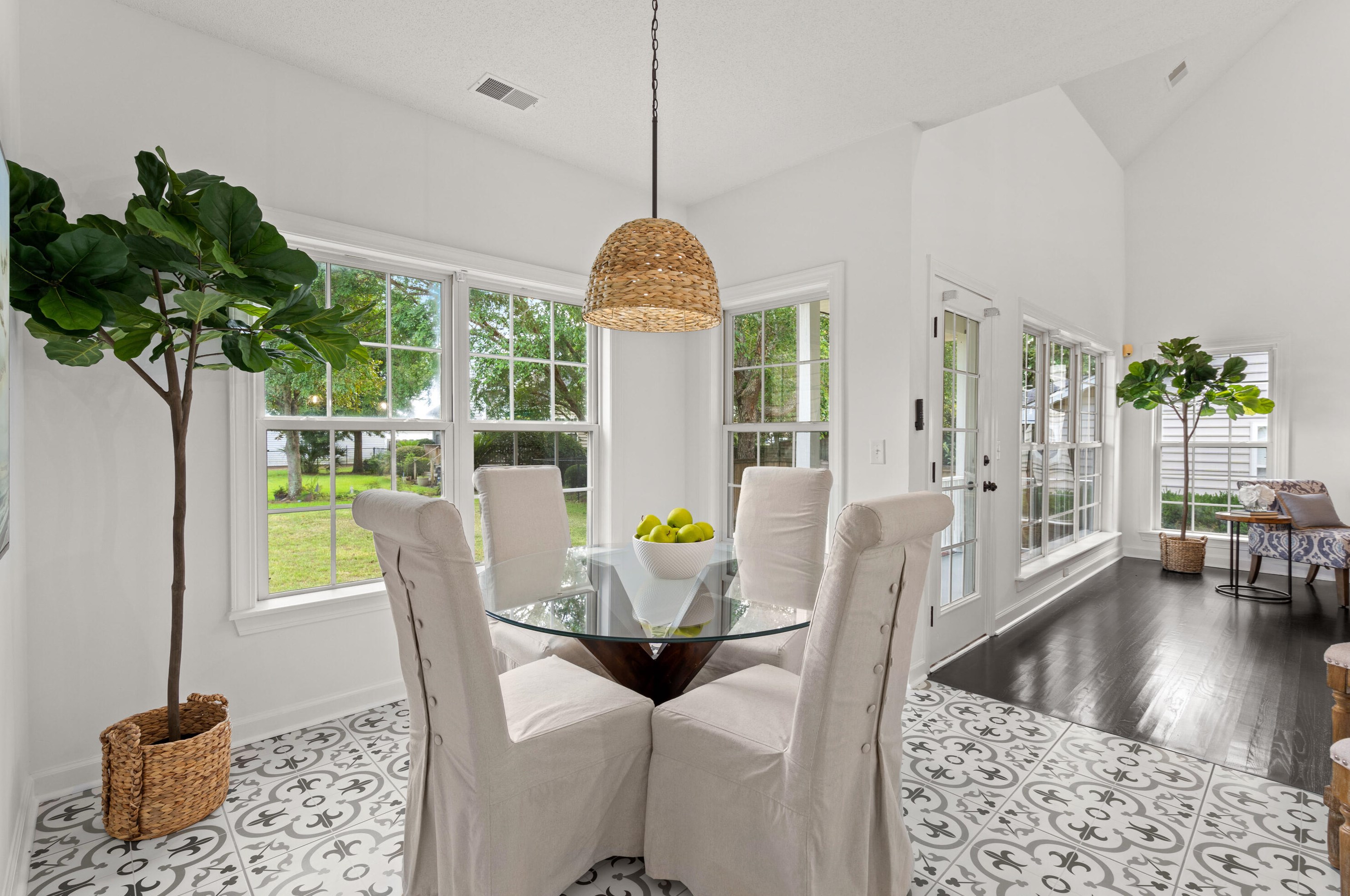 100 Oyster Point Row, Charleston SC  29412-3631 exterior