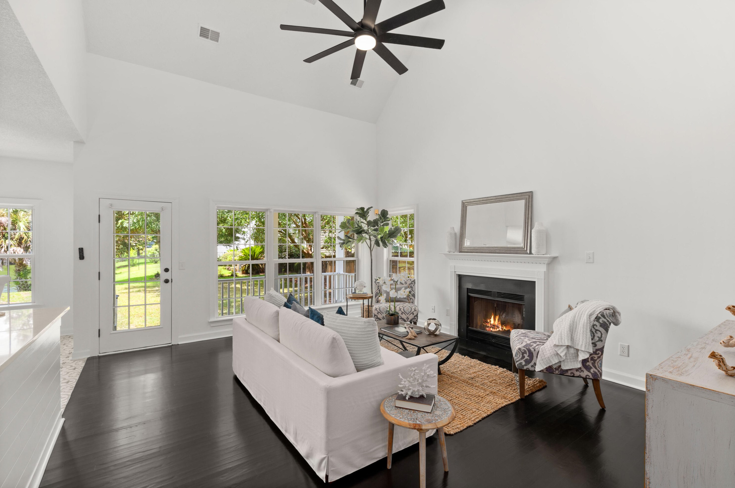 100 Oyster Point Row, Charleston SC  29412-3631 exterior