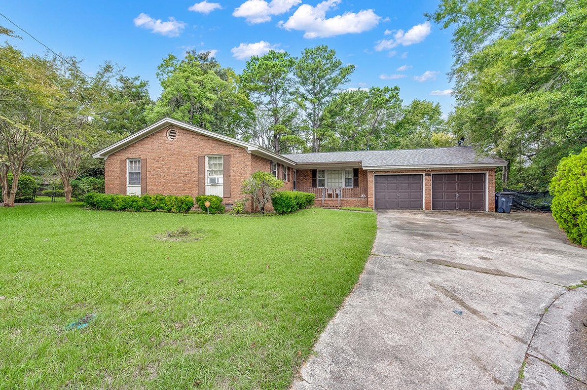5325 Helene Dr, Charleston, SC 29418-5729
