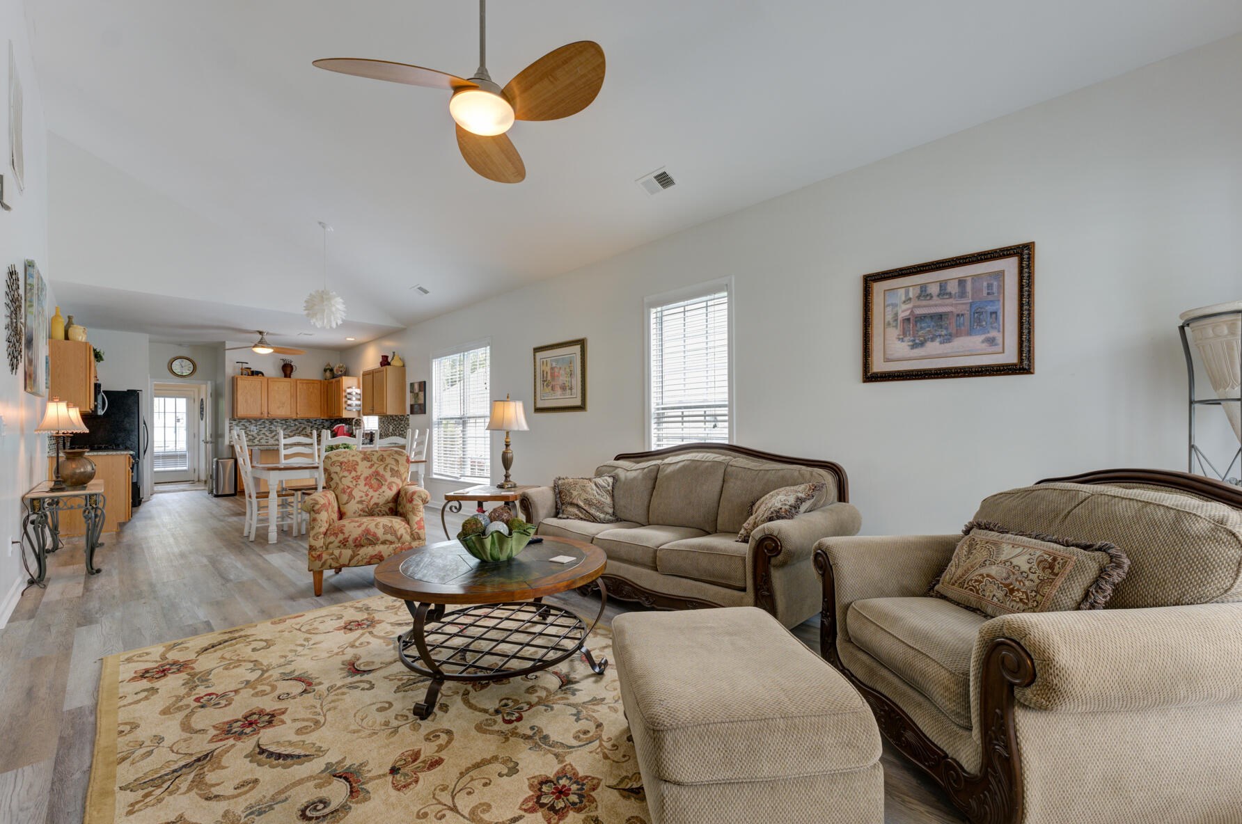 114 Foxglove Ave, Summerville SC  29483-5571 exterior