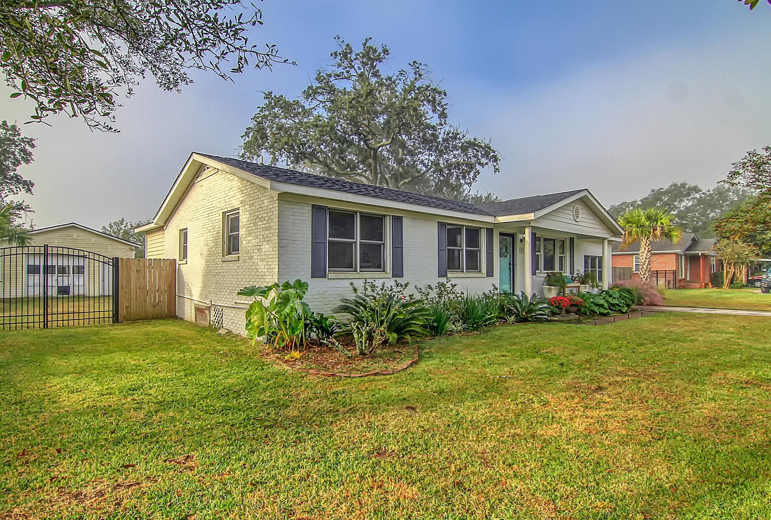 703 Windward Rd, Charleston, SC 29412-8958