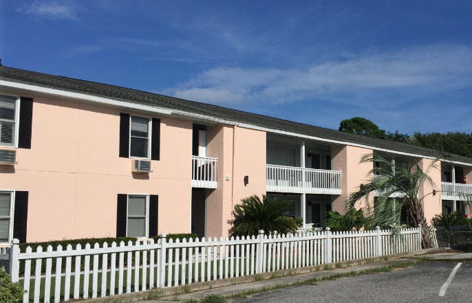 2057 Middle St Apt 5, Sullivans Island, SC 29482