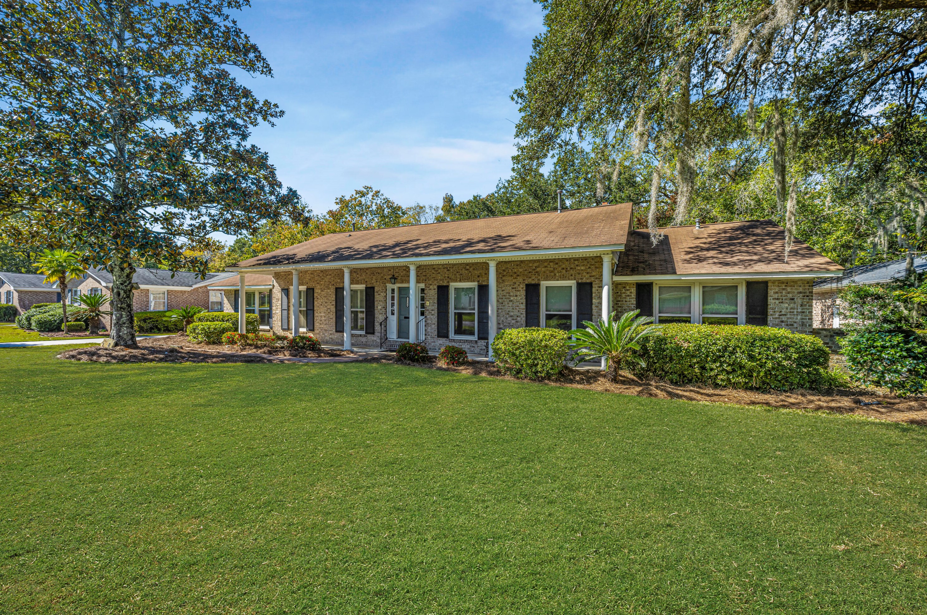 1240 Brookside Dr, Charleston, SC 29410-2334