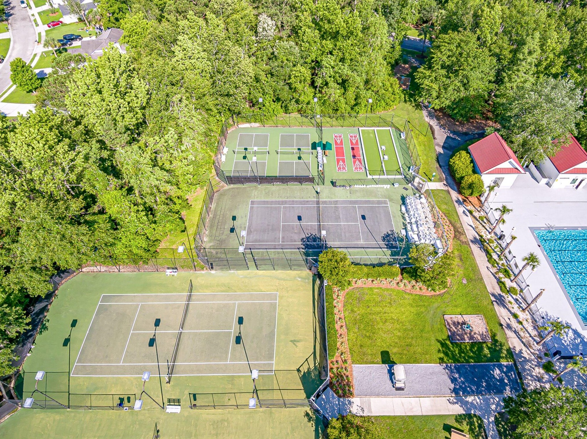 2813 Bottle Brush Ct, Mount Pleasant SC  29466-9202 exterior