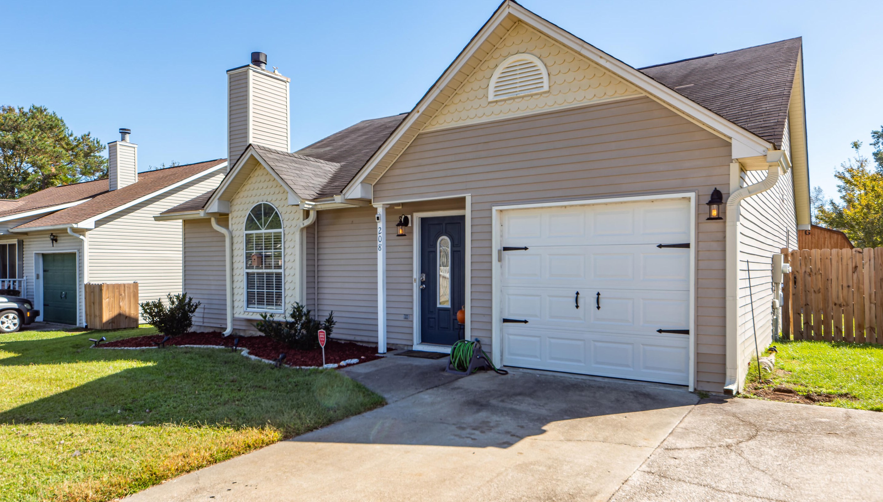 208 Persimmon Cir, Charleston, SC 29445-5739