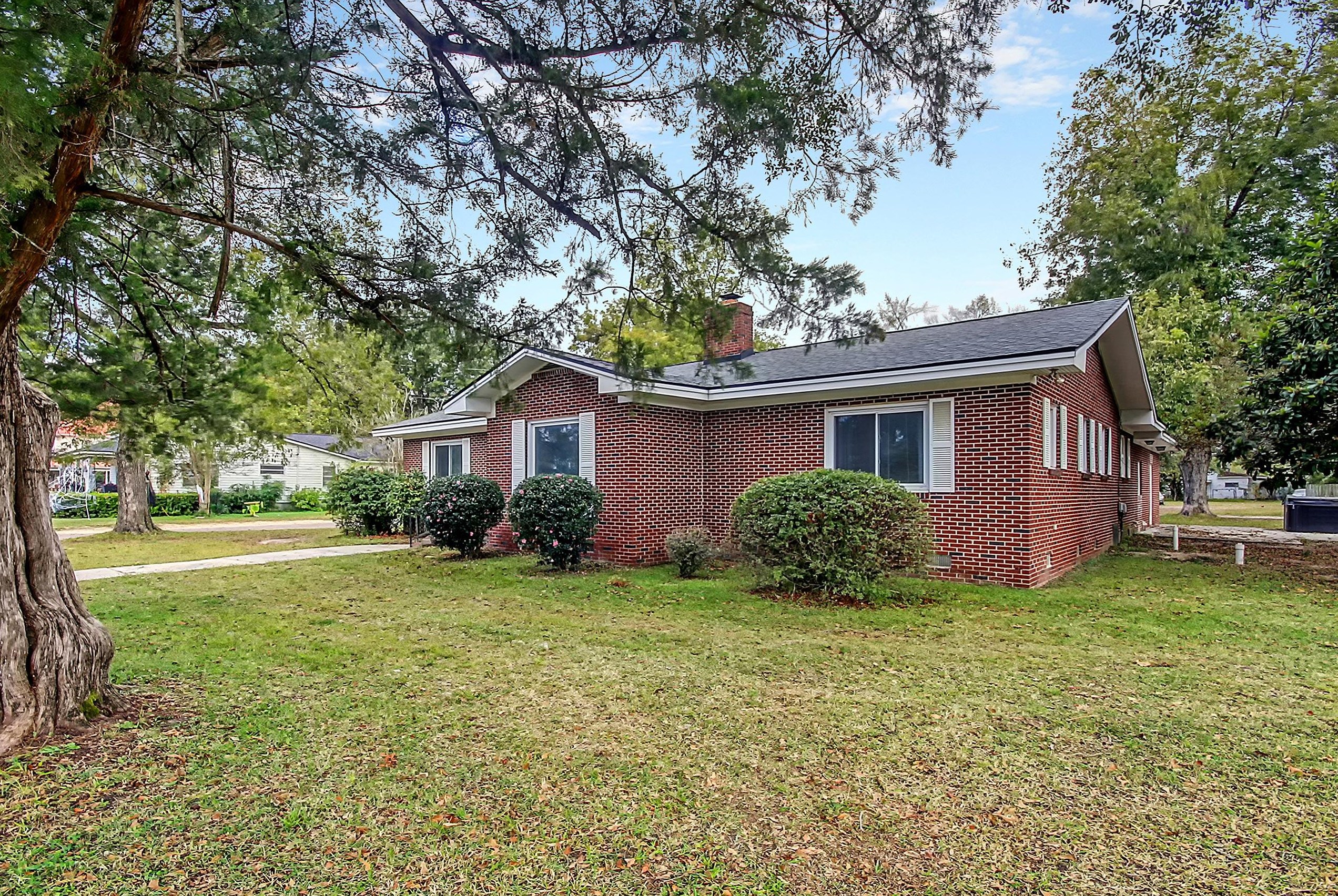 134 Main Street W, Harleyville, SC 29448