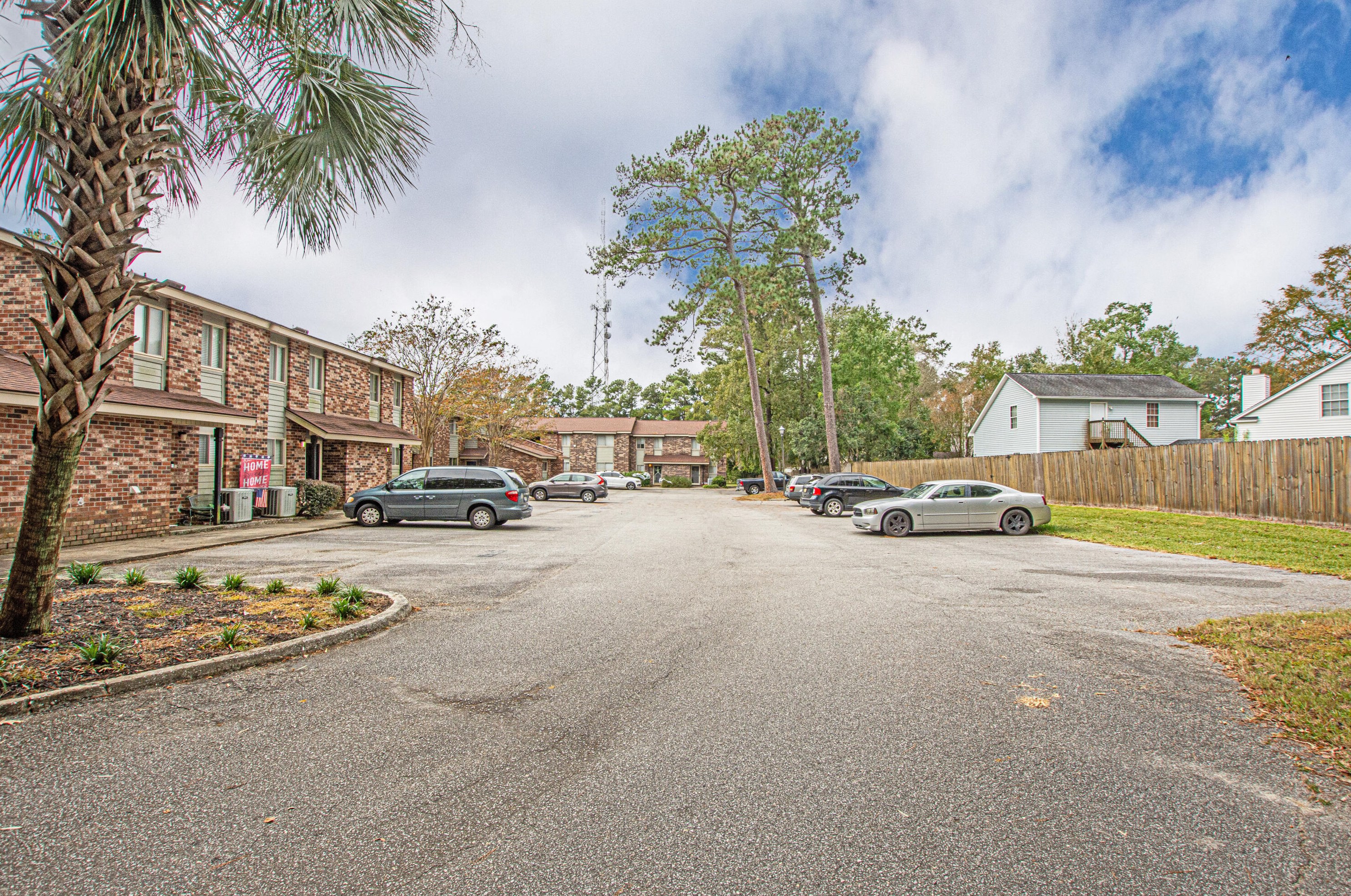 708 Andrea Ln, Charleston SC 29410-8630 exterior