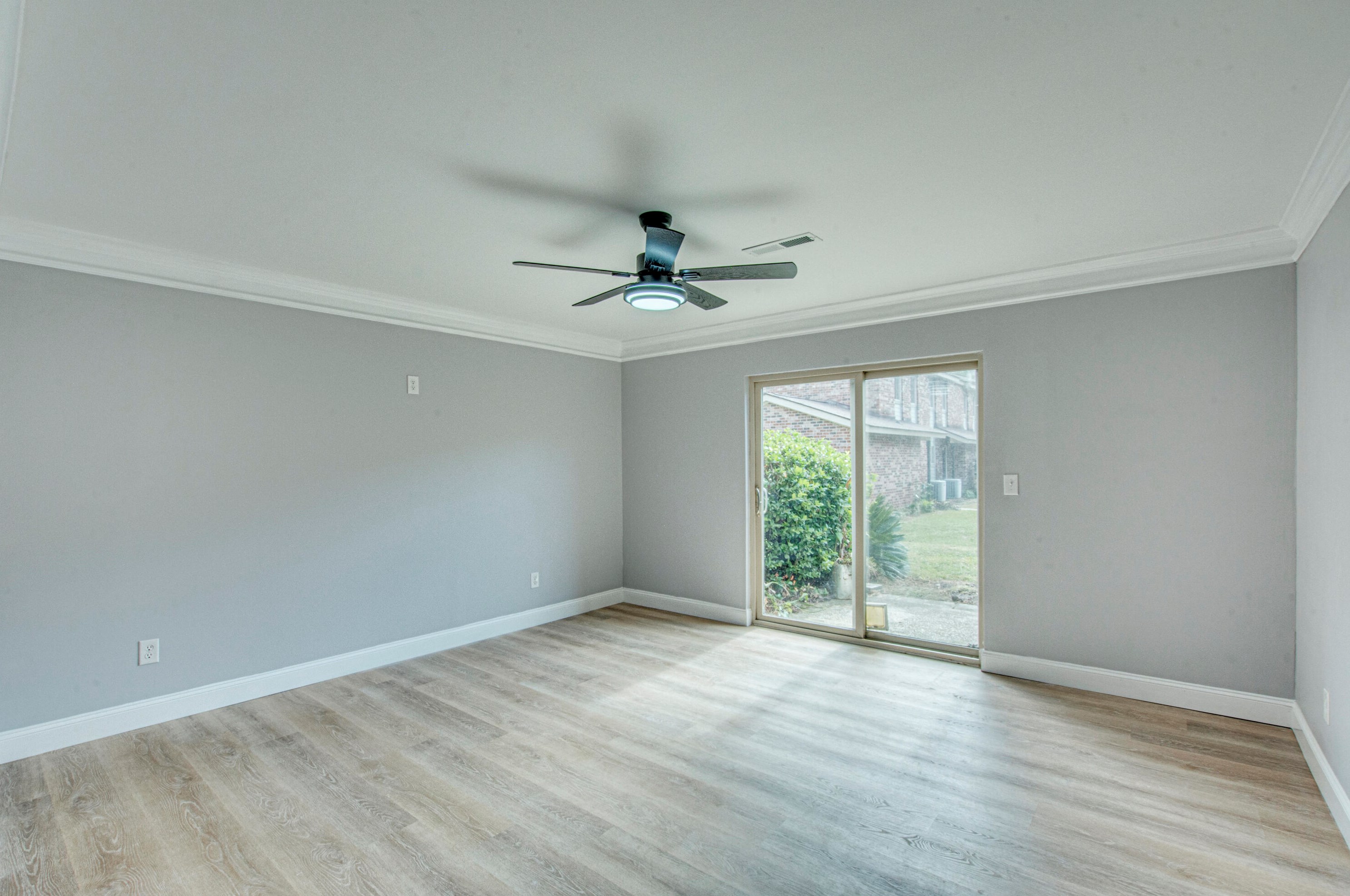 708 Andrea Ln, Charleston SC 29410-8630 exterior