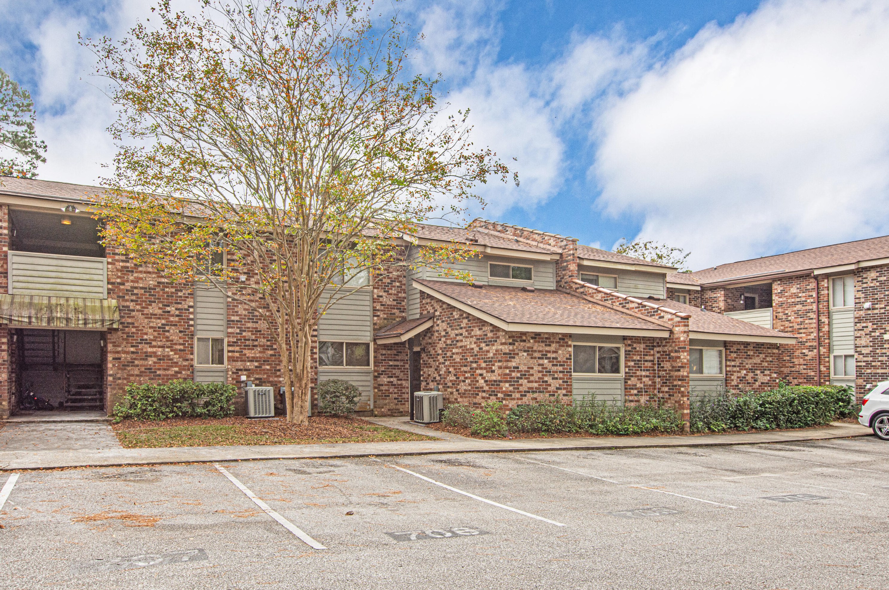 708 Andrea Ln, Charleston SC 29410-8630 exterior