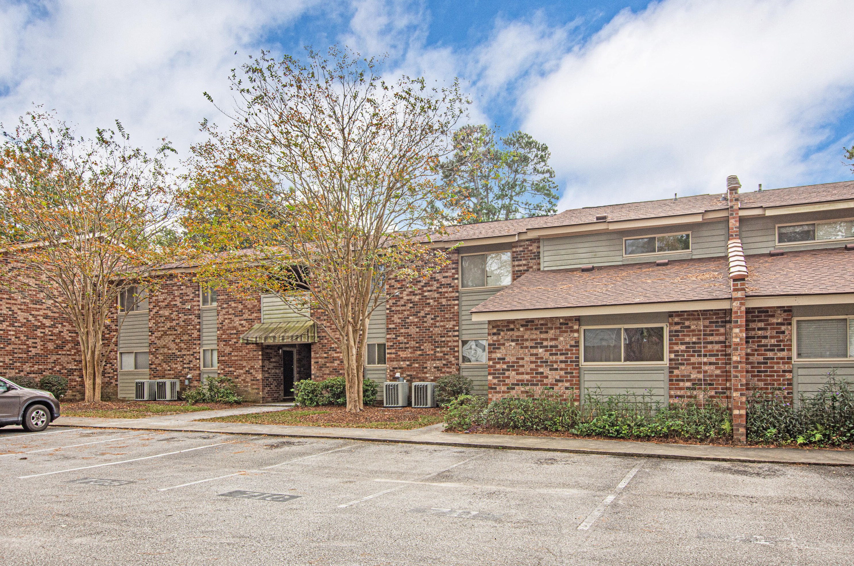 708 Andrea Ln, Charleston, SC 29410-8630