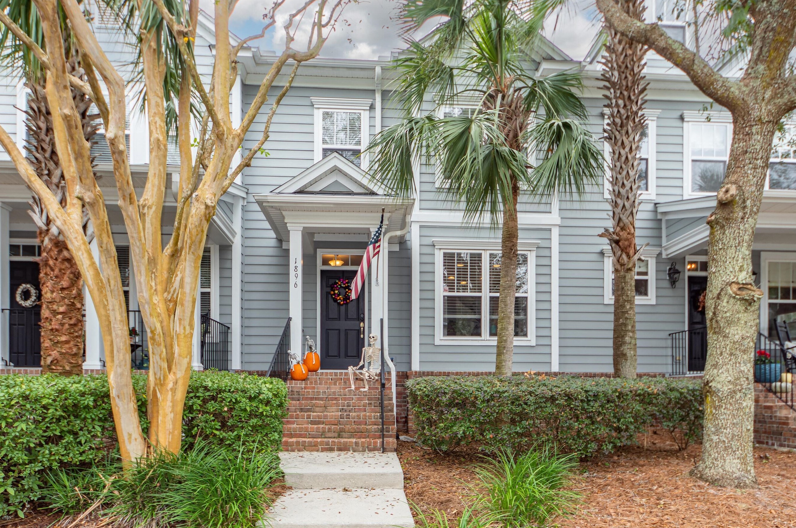 1896 Pierce St, Charleston, SC 29492-8086