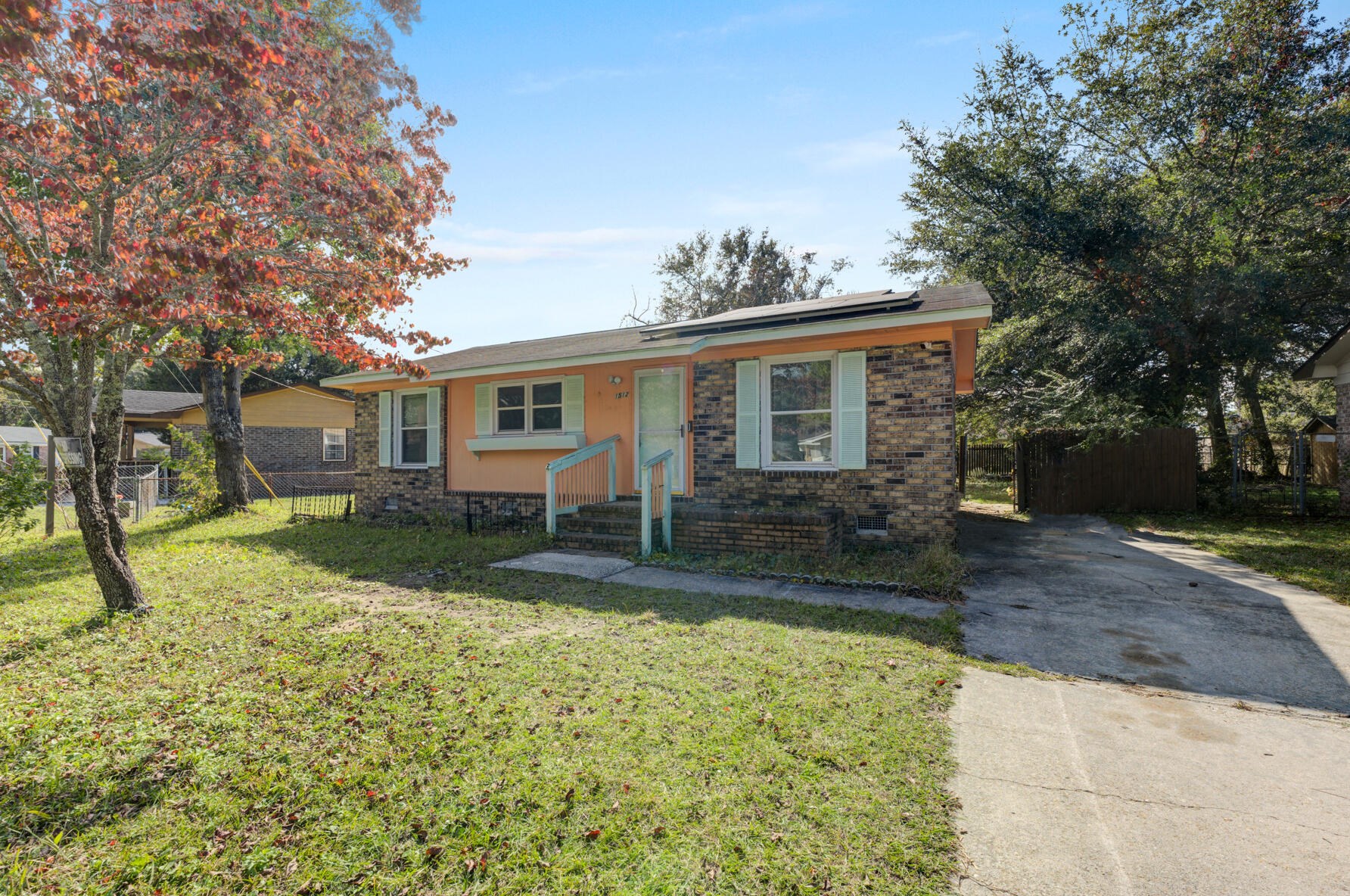 1512 Seacroft Rd, Charleston, SC 29412-8111