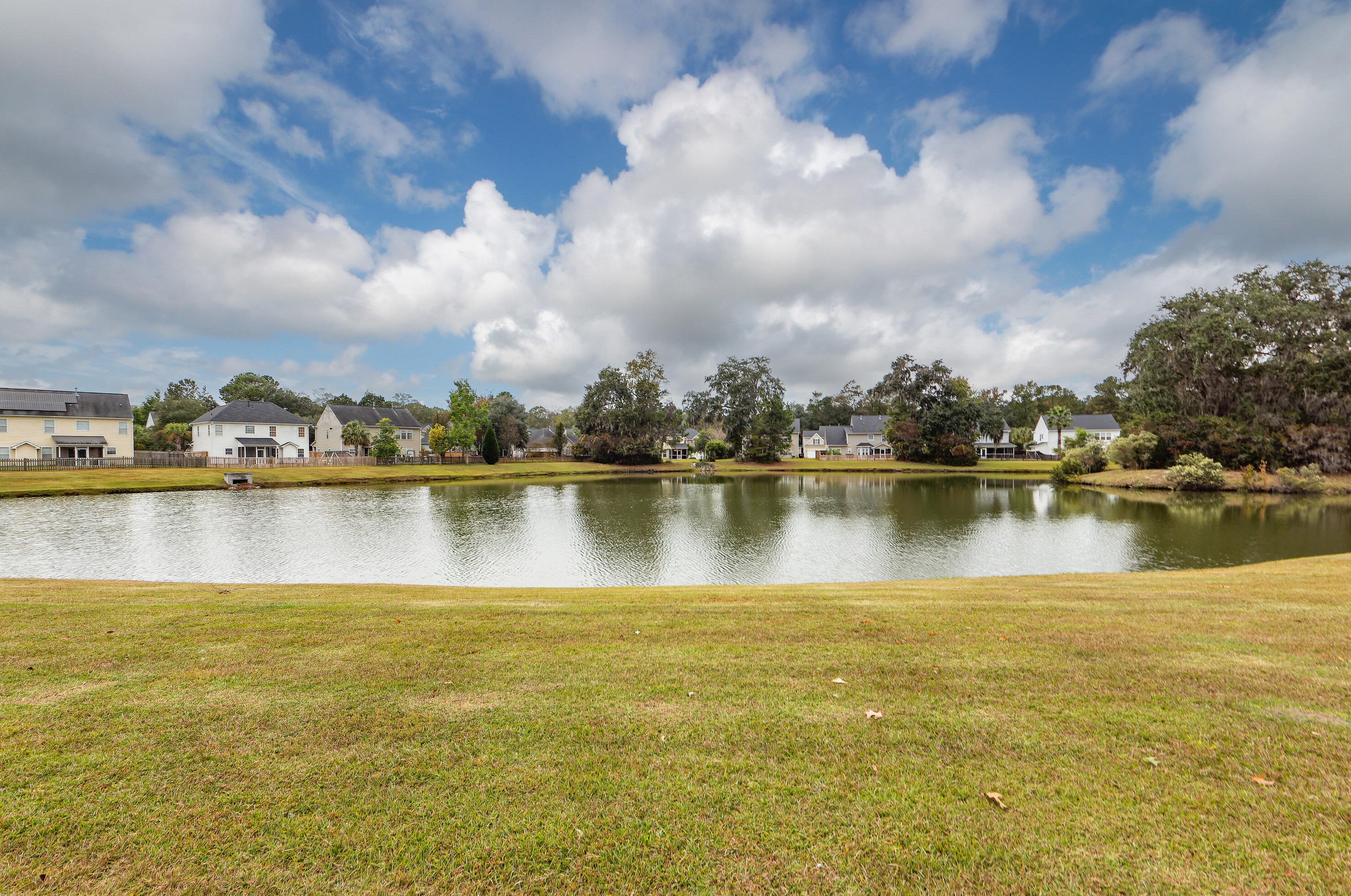 5221 Mulholland Dr, Summerville, SC 29485-8077