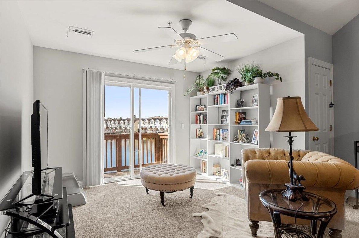 4975 Lk Palmetto Ln, Charleston SC 29418-5991 exterior