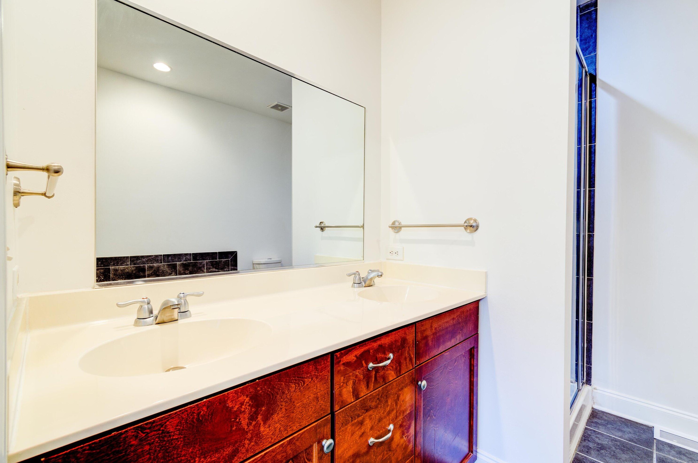 5520 Colonial Chatsworth Cir, Charleston SC  29418-2752 exterior