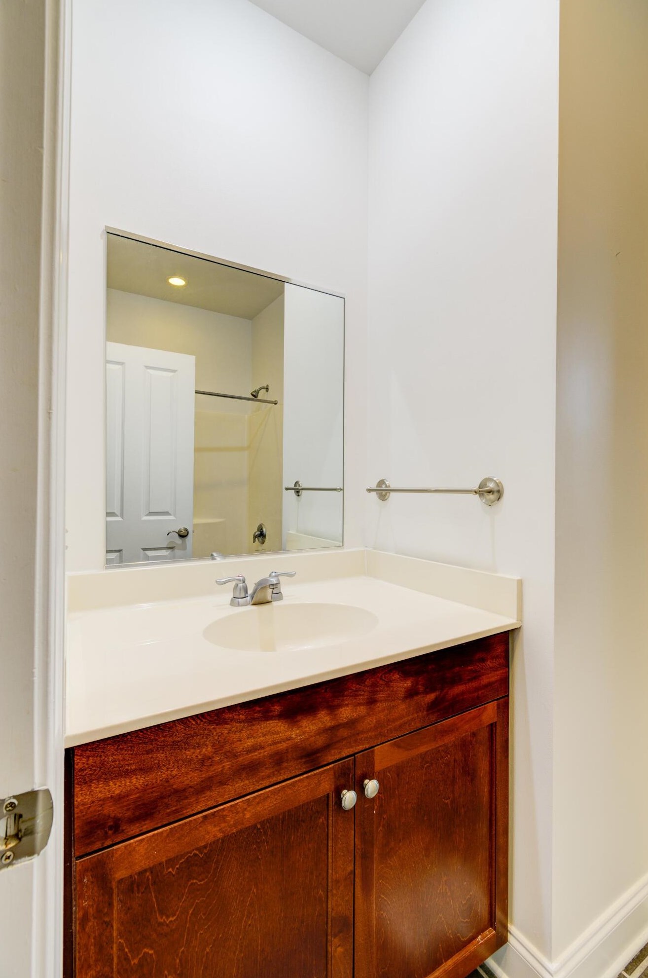 5520 Colonial Chatsworth Cir, Charleston SC  29418-2752 exterior