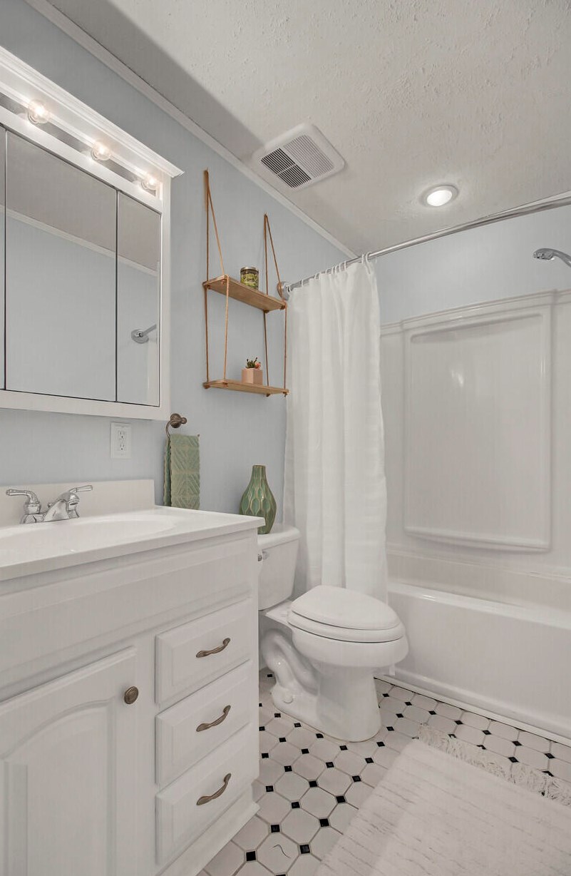 1703 Waterside Blvd, Moncks Corner SC  29461-7157 exterior