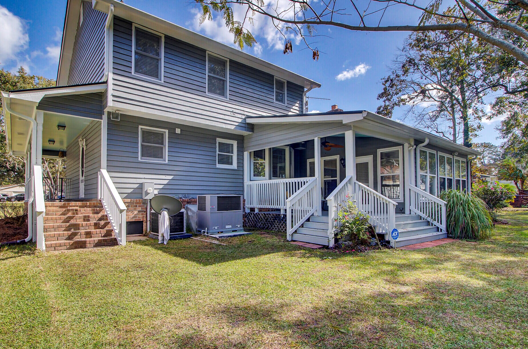 1703 Waterside Blvd, Moncks Corner SC  29461-7157 exterior