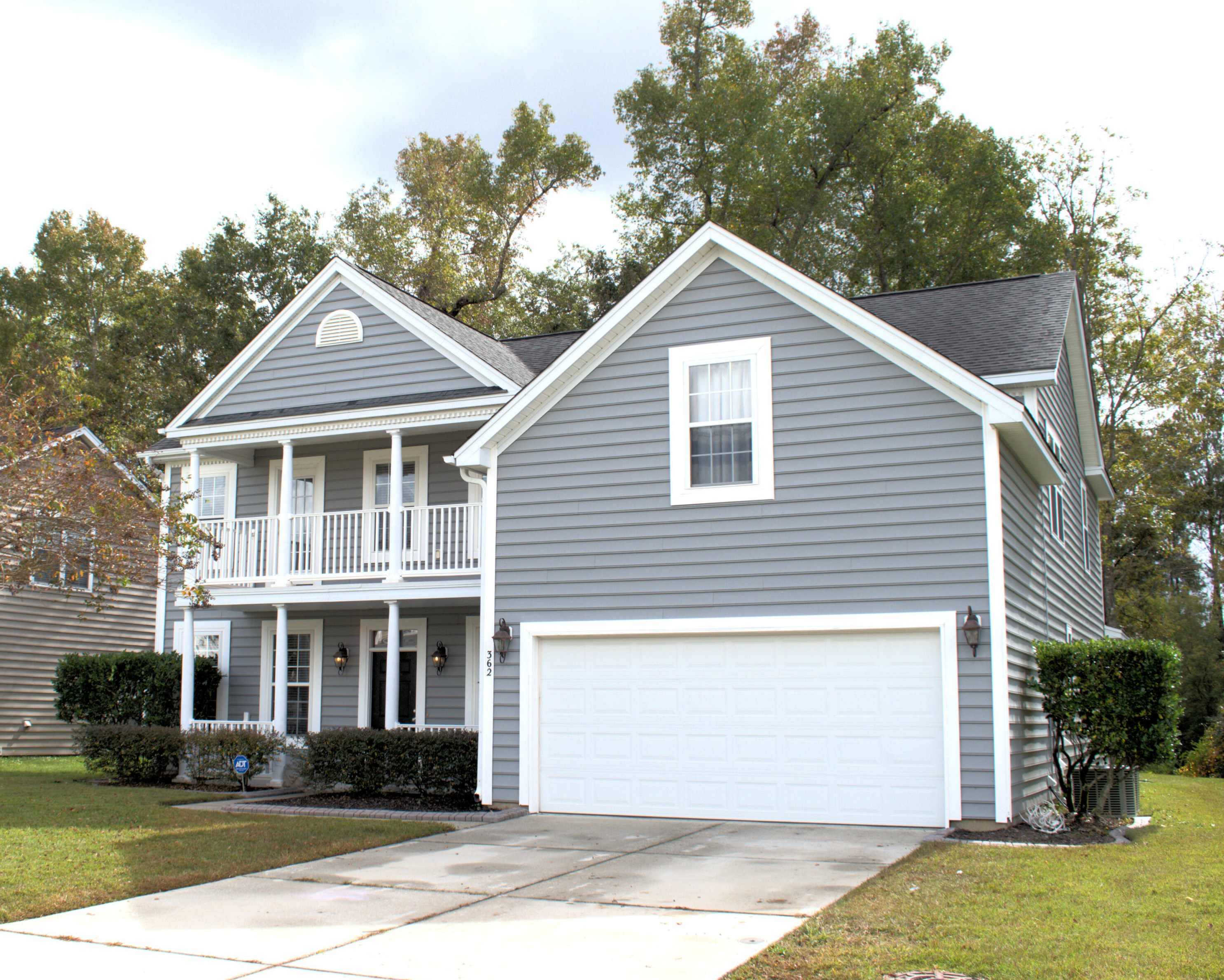 362 Lakewind Dr, Moncks Corner, SC 29461-7448