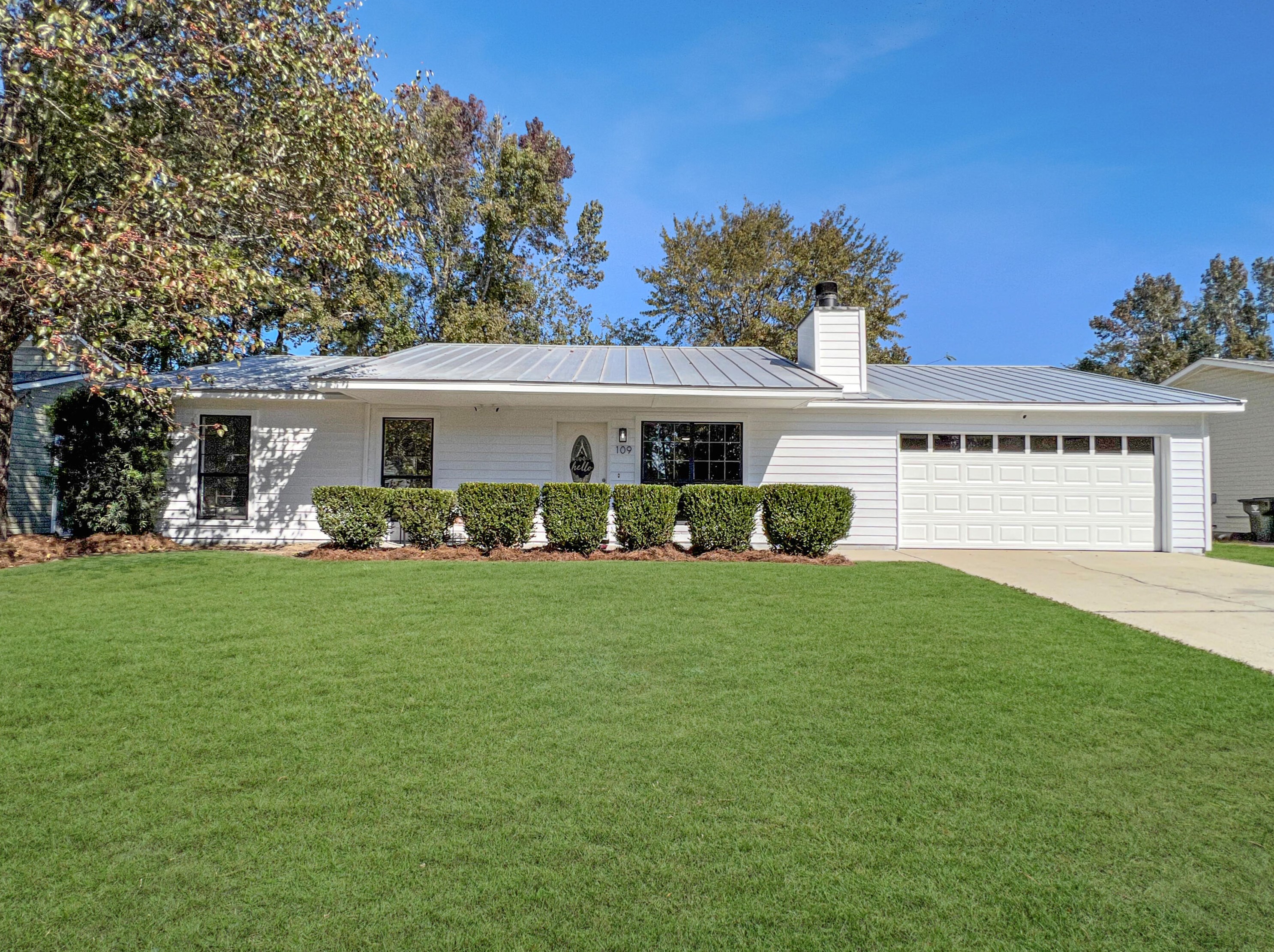 109 Cable Dr, Summerville, SC 29483-7717