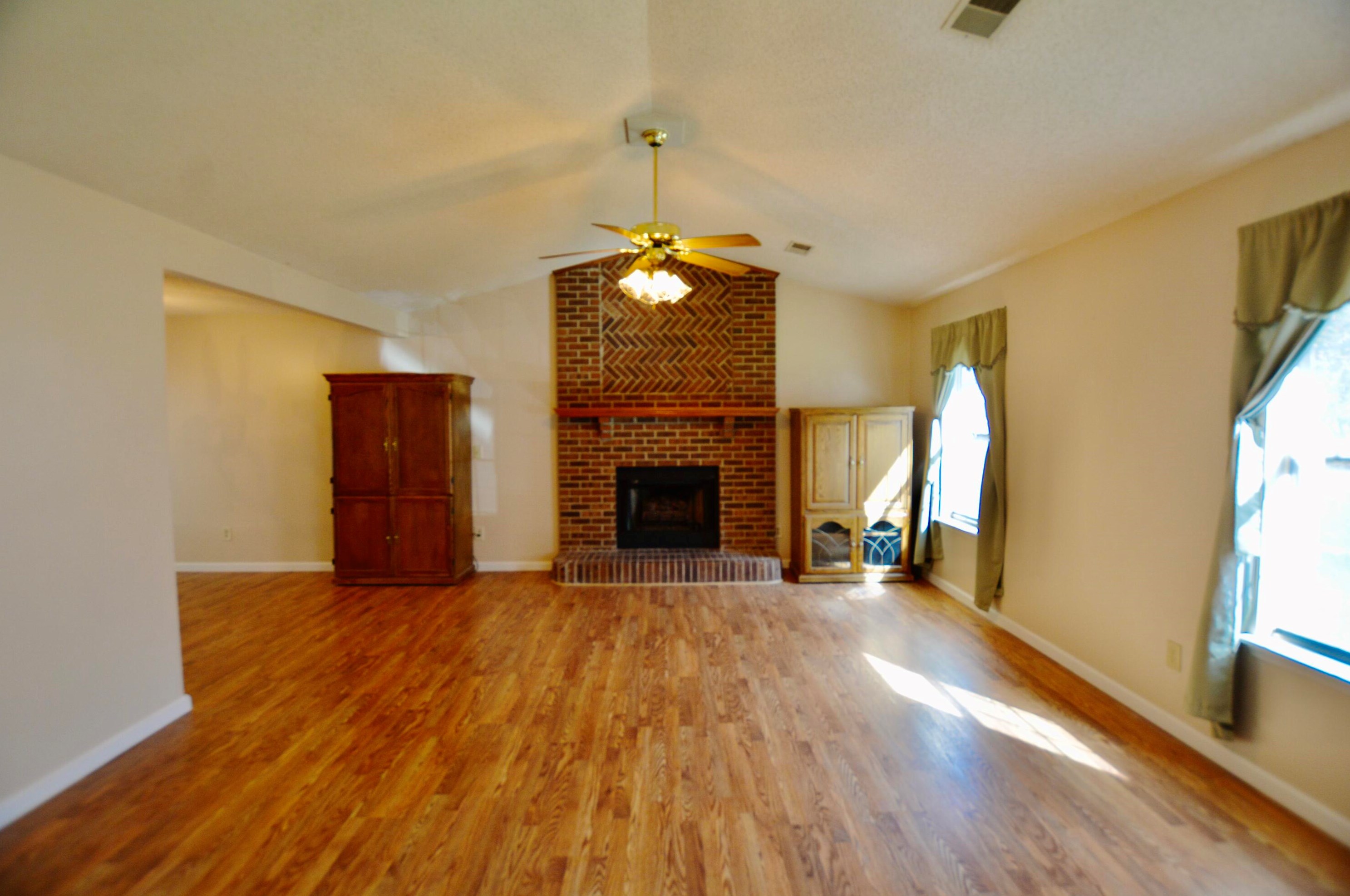 304 White Church Ln, Summerville, SC 29485