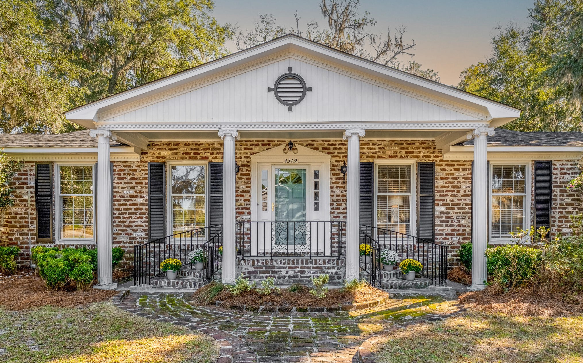 4319 Evanston Blvd, Charleston, SC 29418-5739