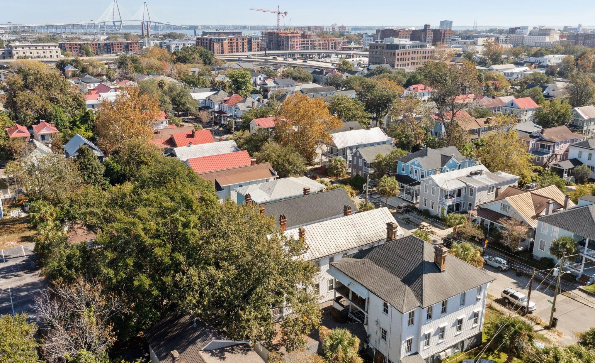 318 Sumter St, Charleston SC 29403-4612 exterior