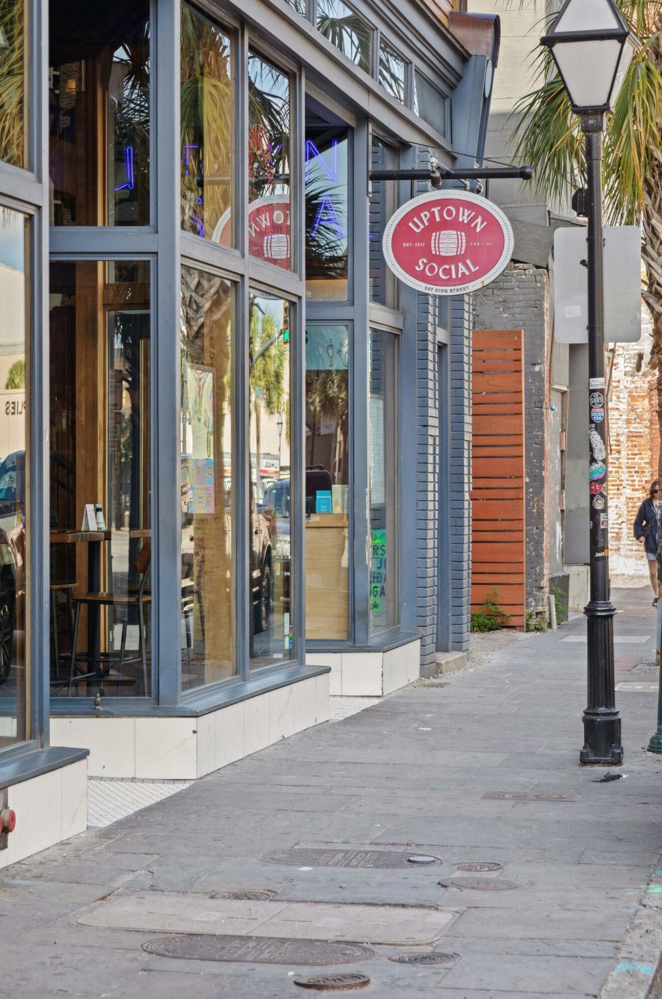 318 Sumter St, Charleston SC 29403-4612 exterior