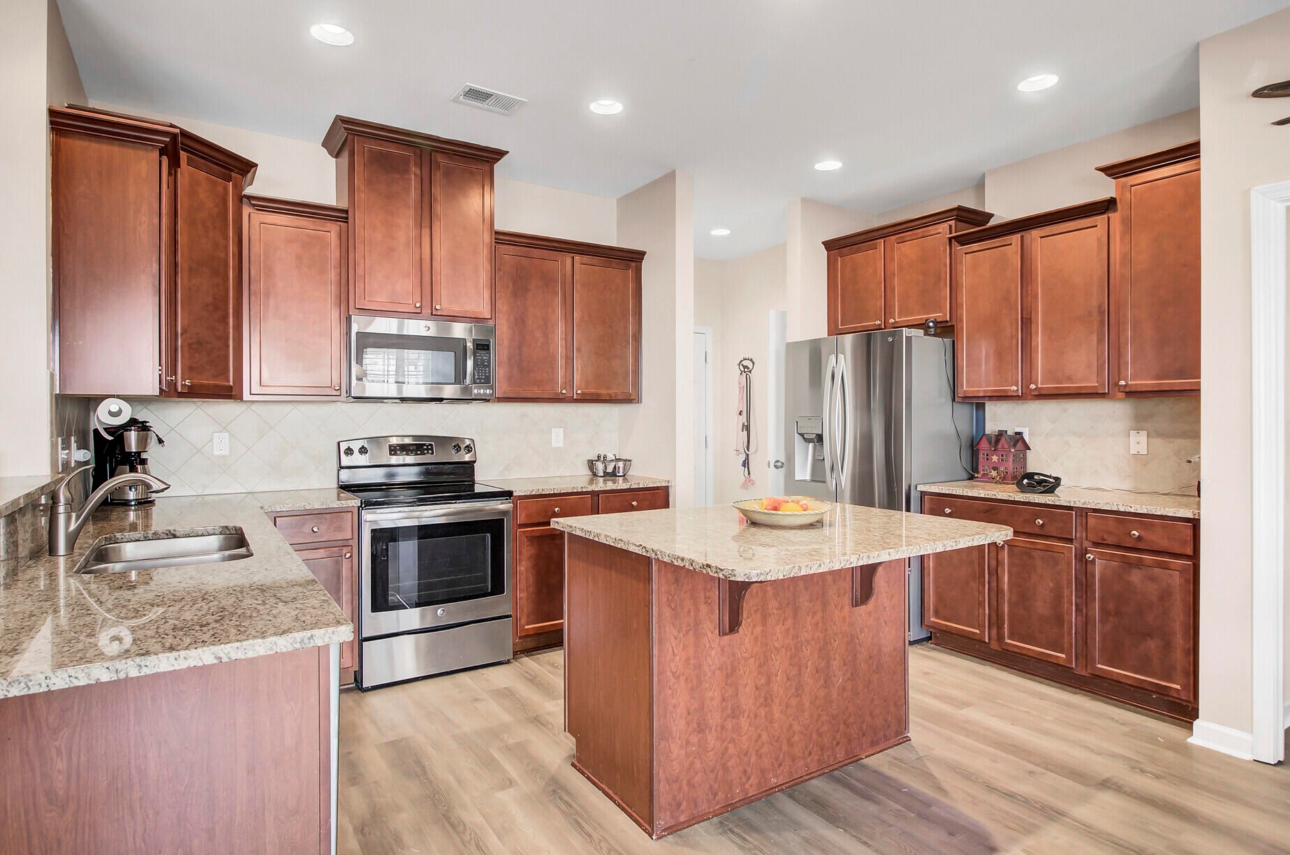202 Lab Ct, Moncks Corner SC  29461 exterior
