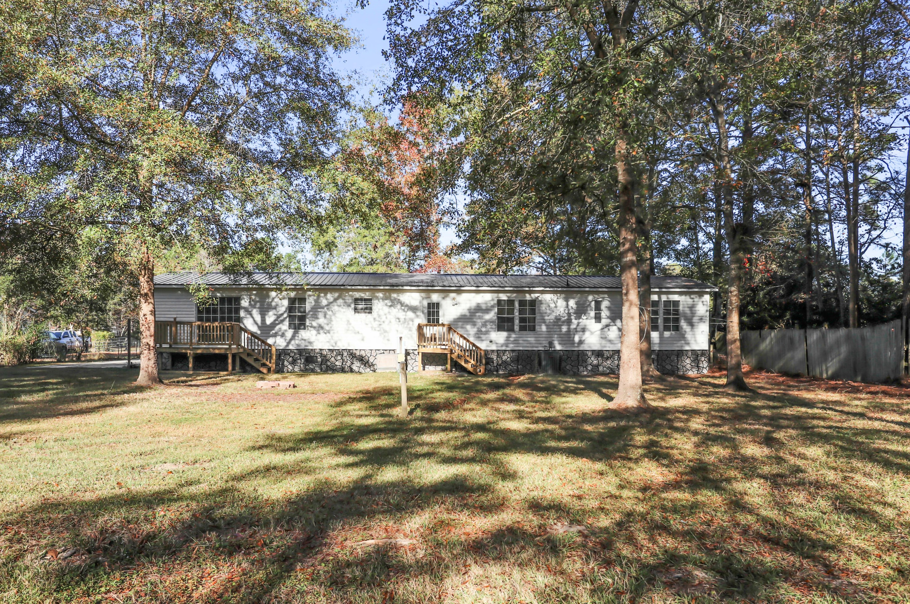 214 Swanson Dr, Summerville, SC 29483-4545