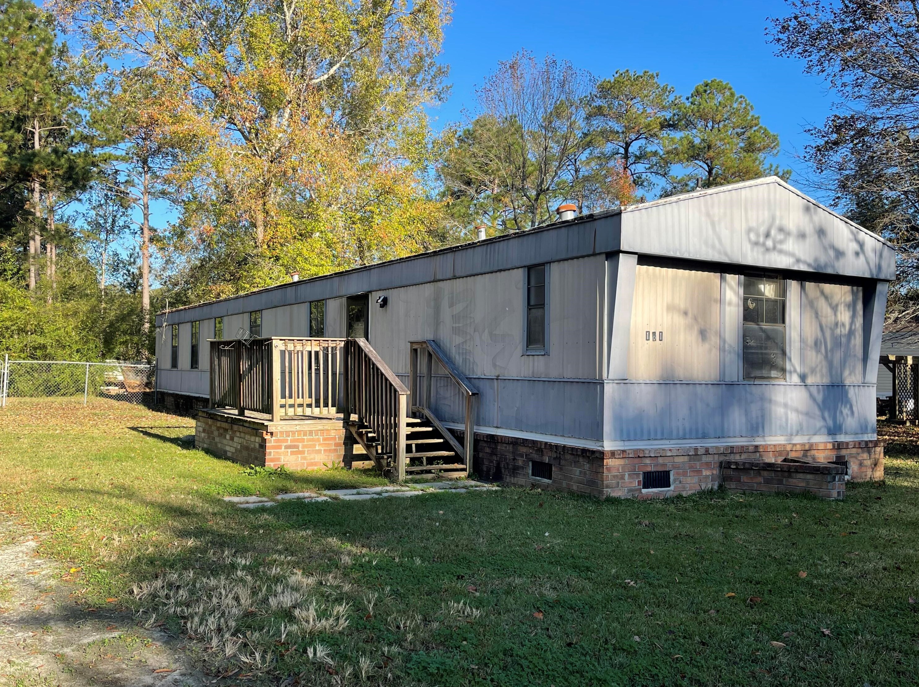 181 Lawrence Dr, Summerville, SC 29483-4697