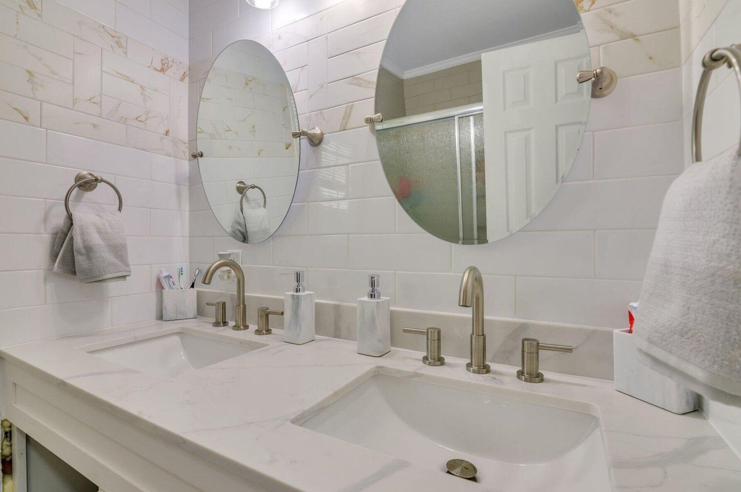 119 Winston Way, Charleston SC  29445-4843 exterior